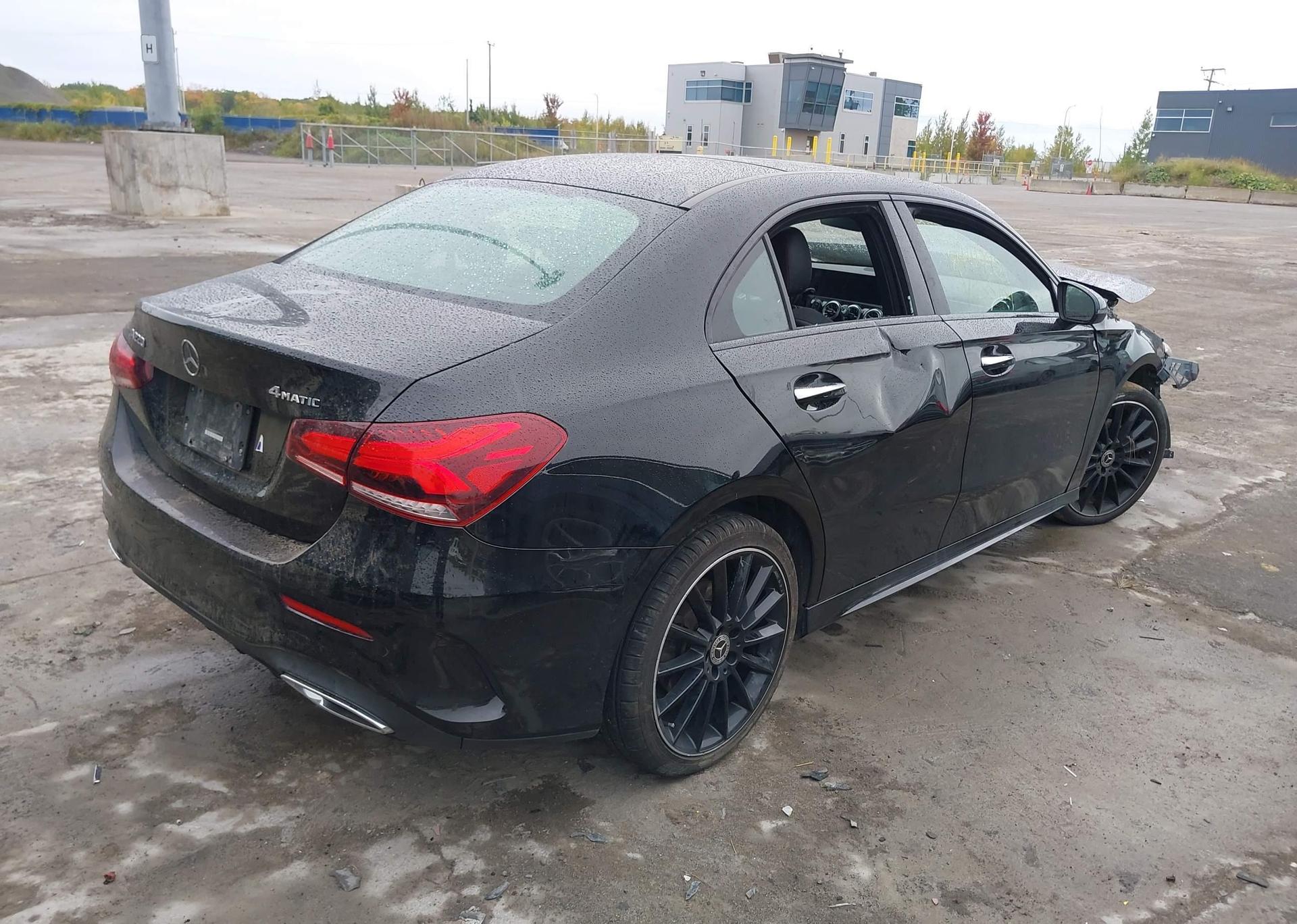 2022 MERCEDES-BENZ A 220 4MATIC