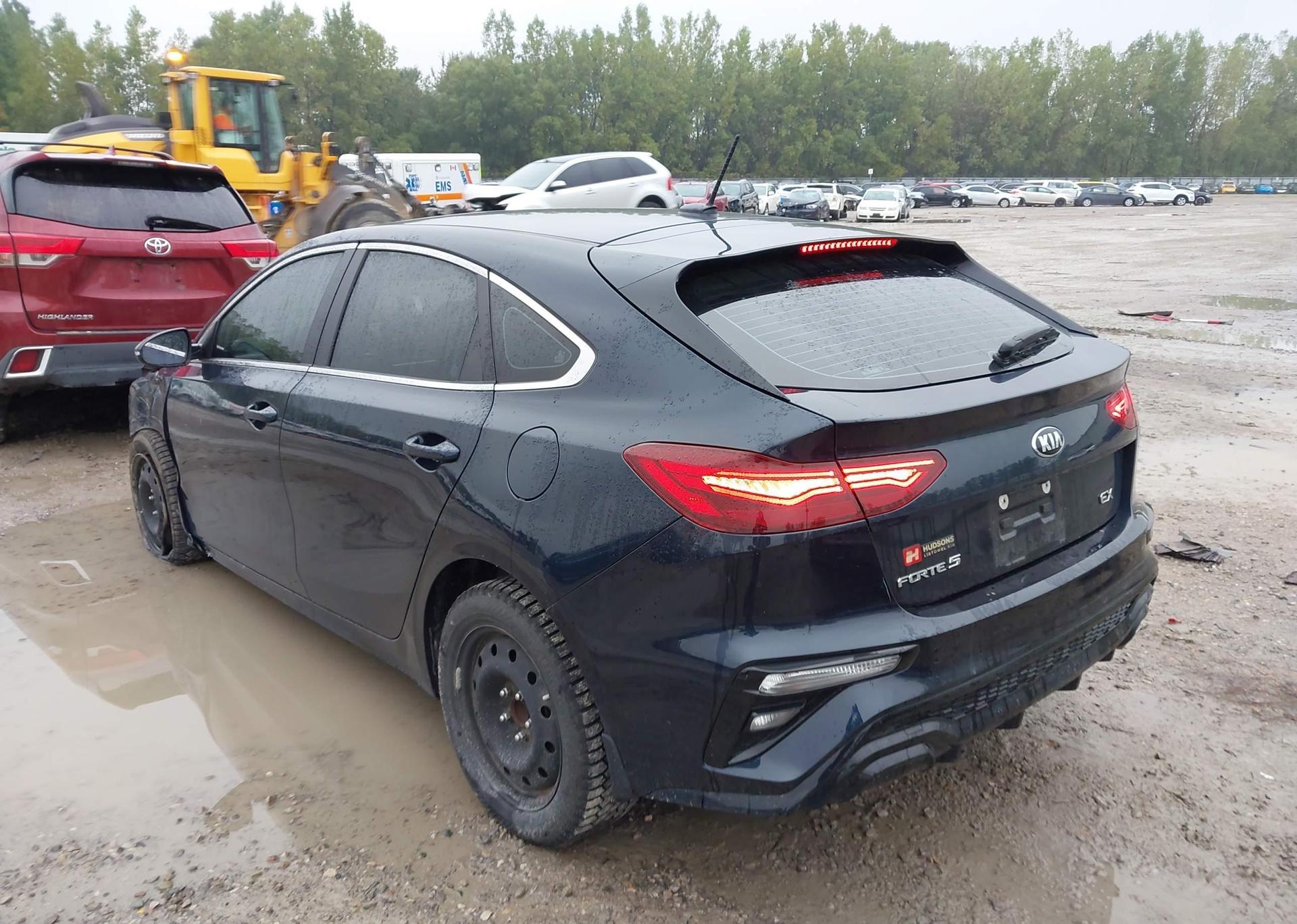 2021 KIA FORTE5 EX