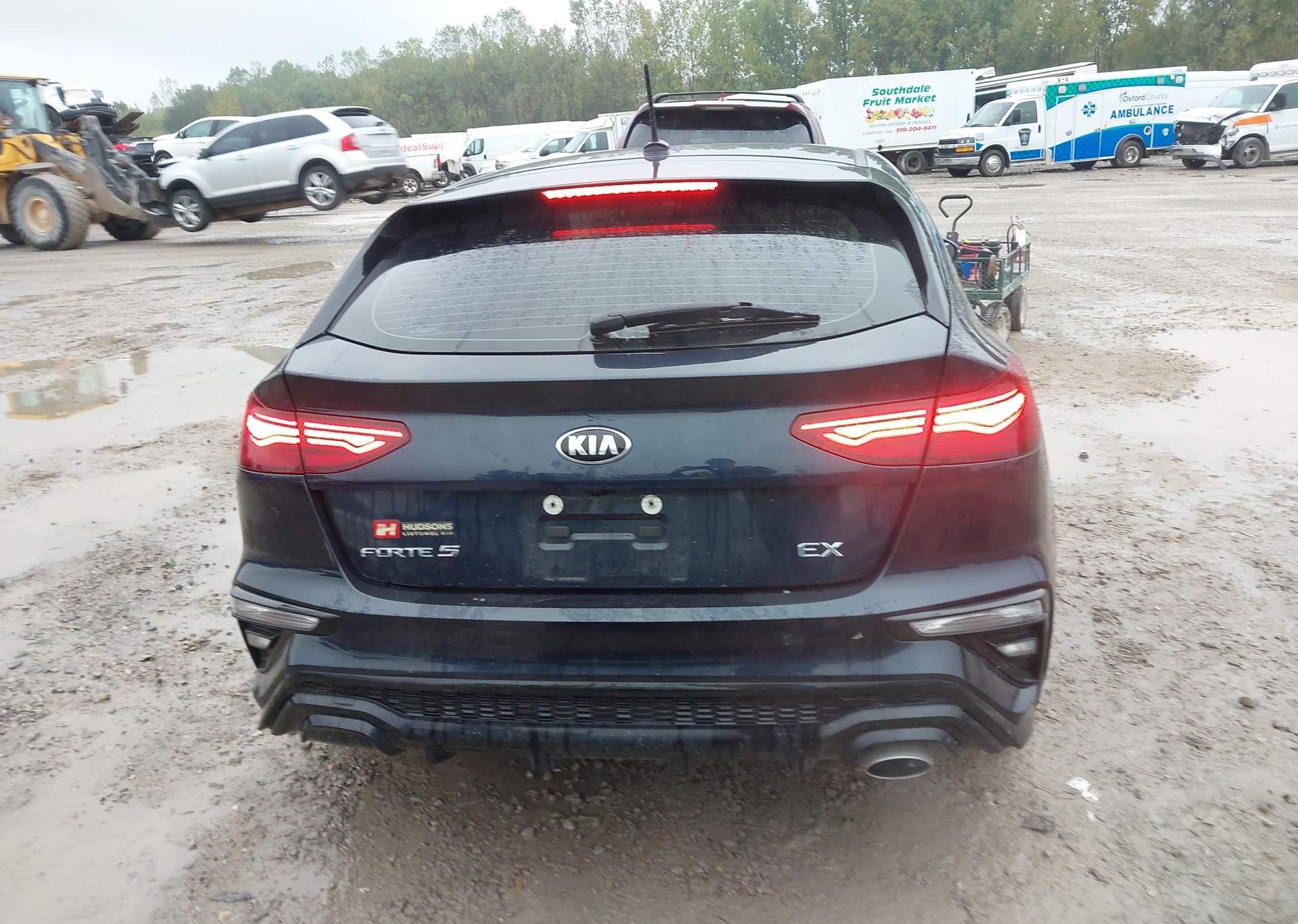 2021 KIA FORTE5 EX