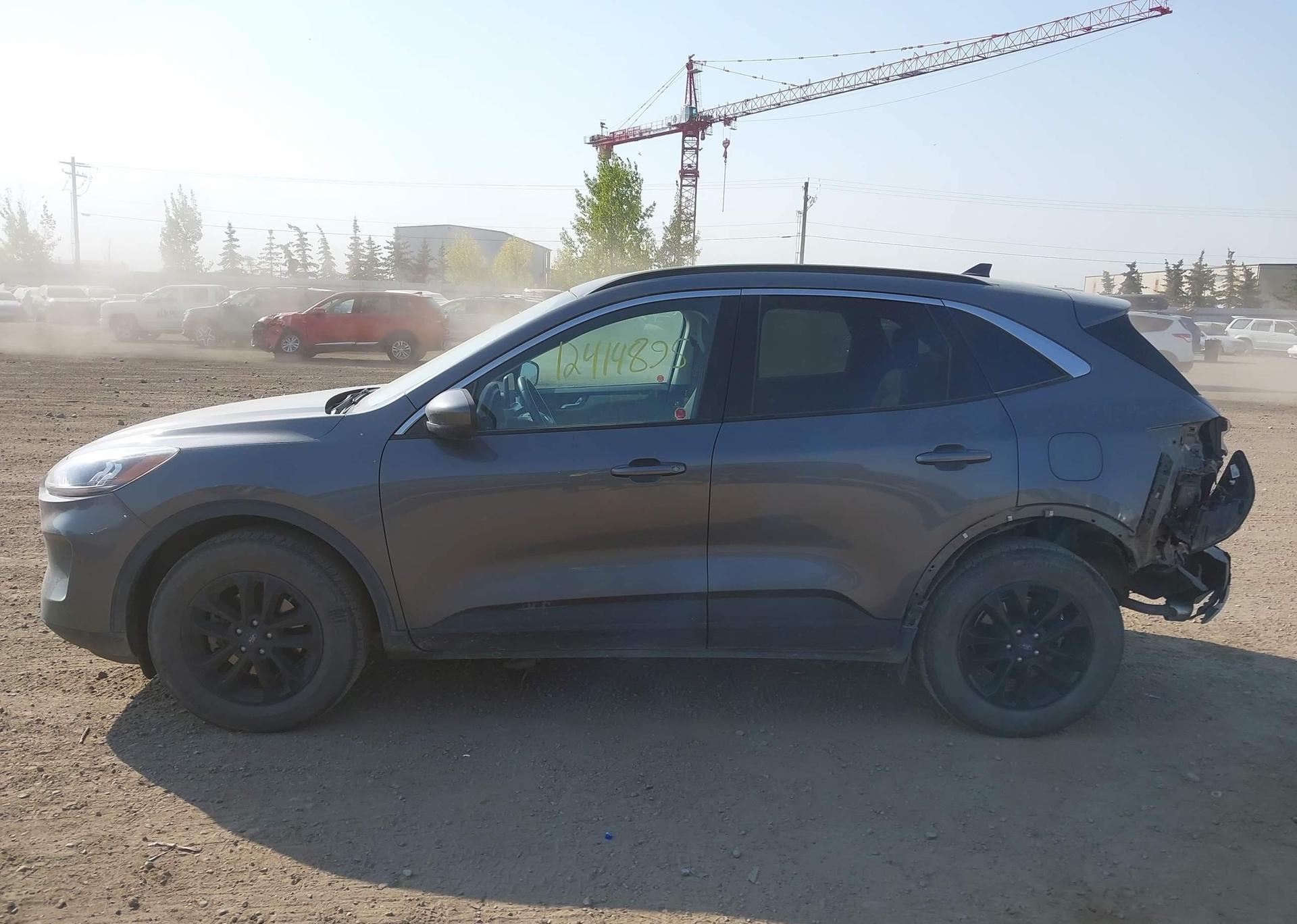 2021 FORD ESCAPE SE
