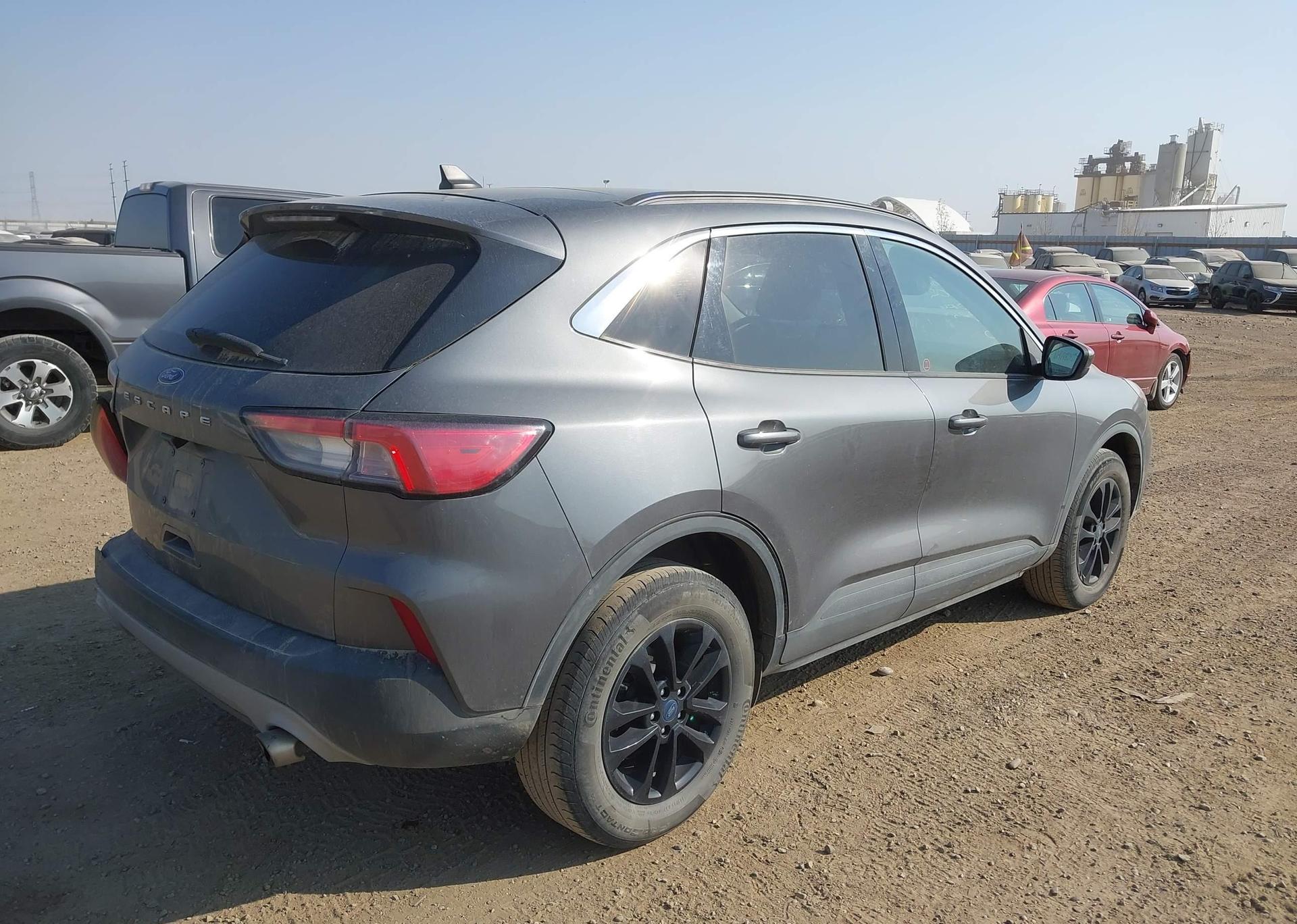 2021 FORD ESCAPE SE