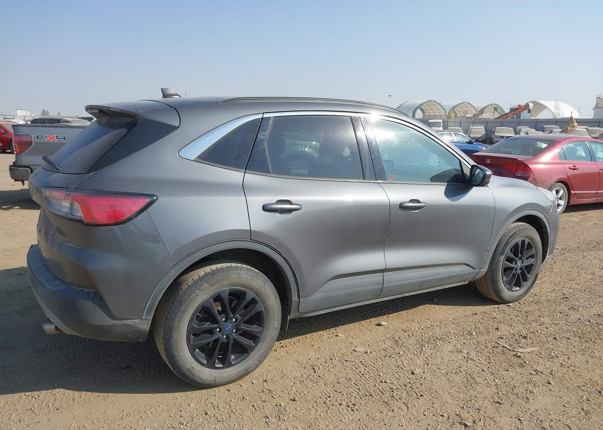 2021 FORD ESCAPE SE