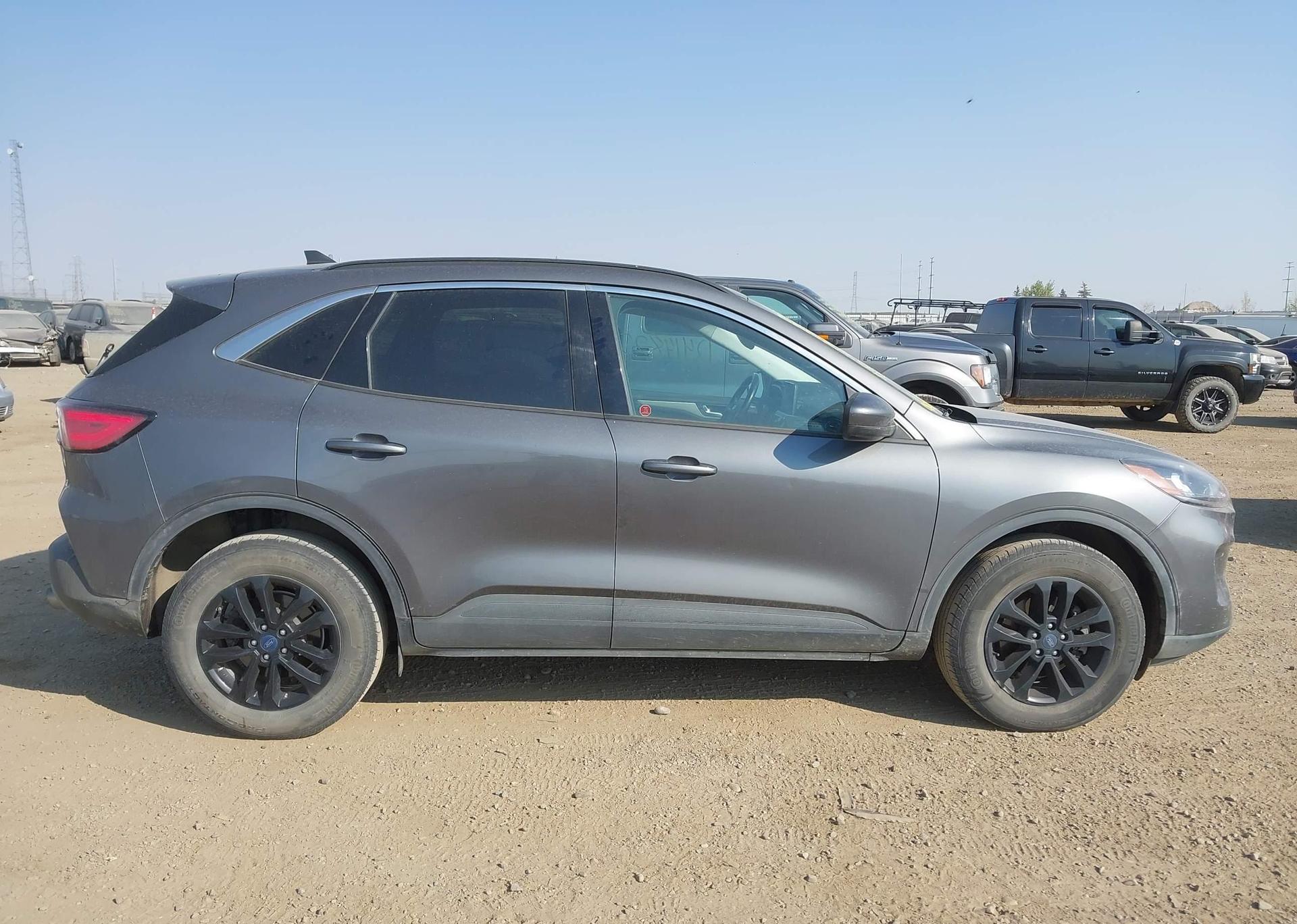 2021 FORD ESCAPE SE