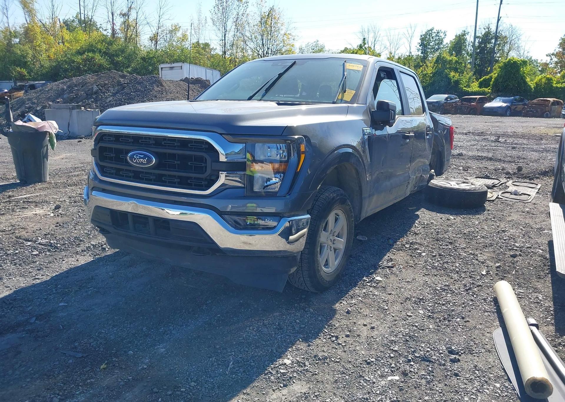 2023 FORD F-150 XLT