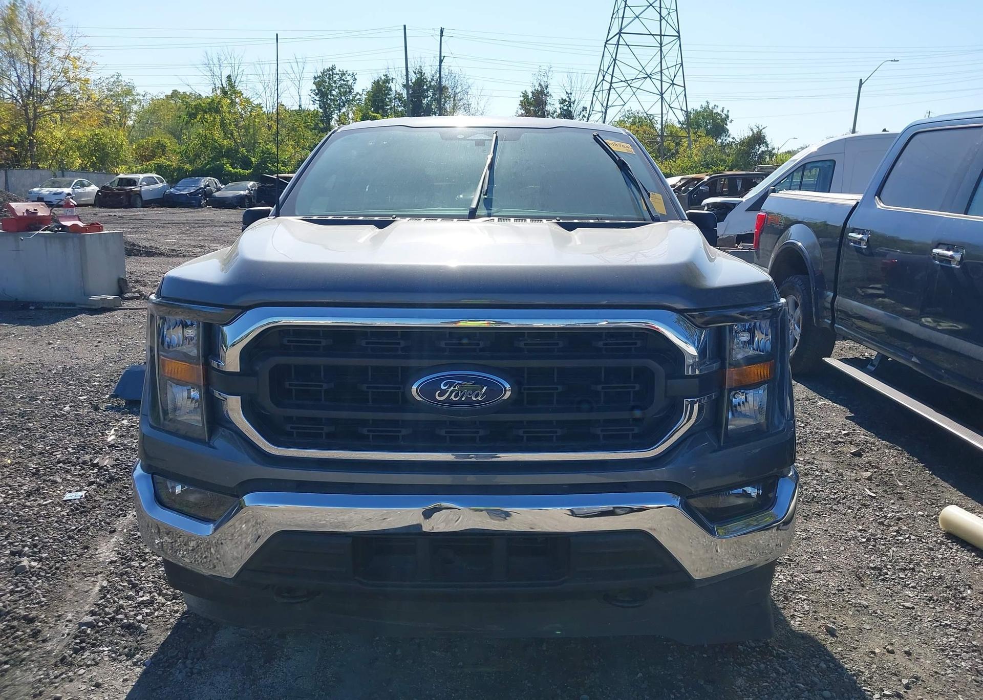 2023 FORD F-150 XLT