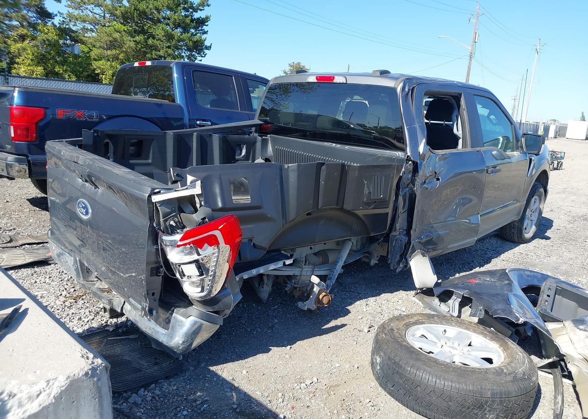 2023 FORD F-150 XLT