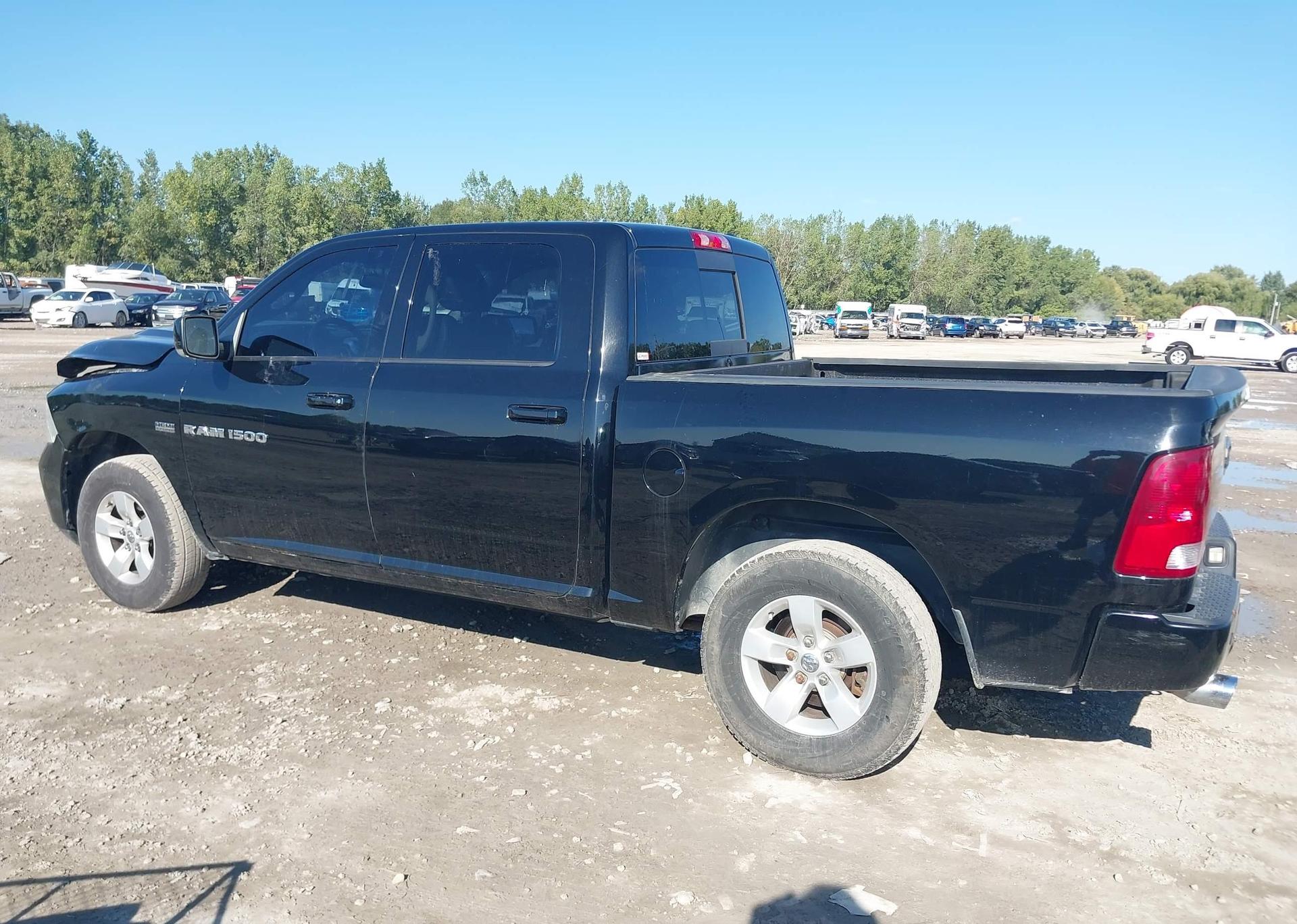 2012 RAM 1500 SPORT
