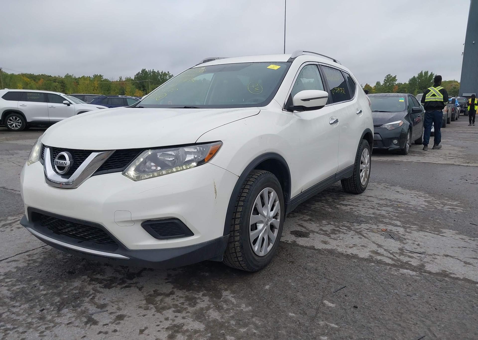 2016 NISSAN ROGUE S