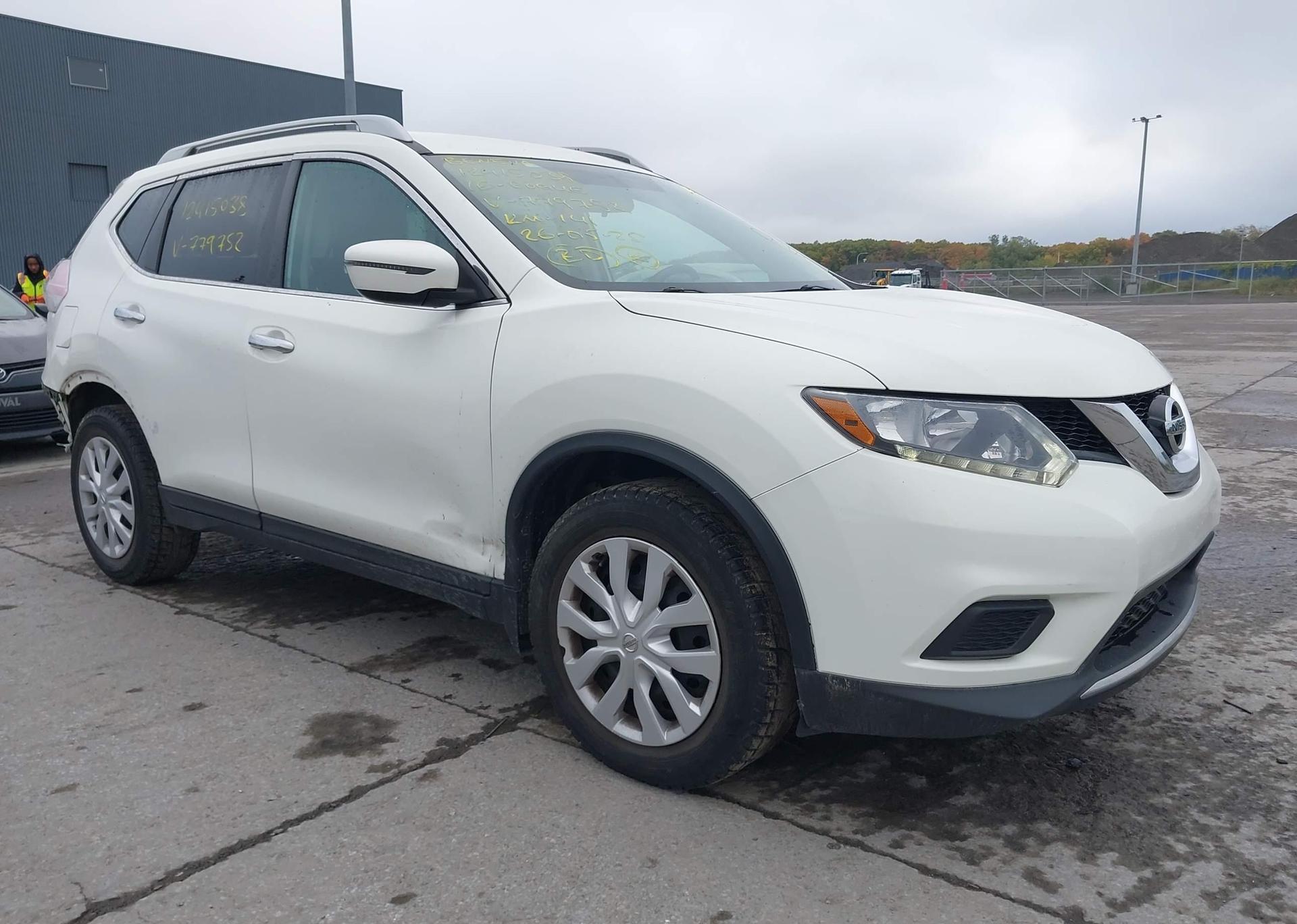 2016 NISSAN ROGUE S