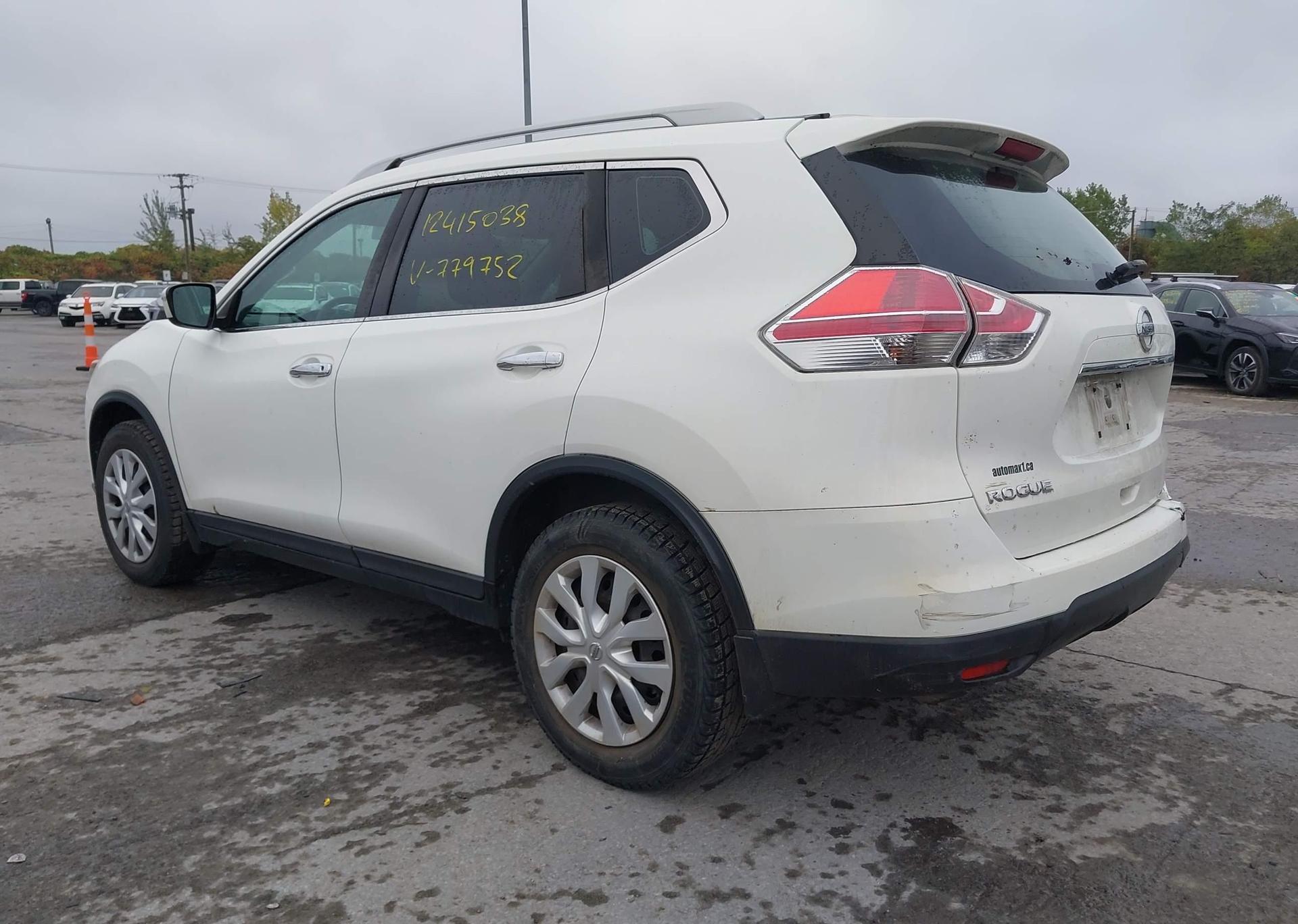 2016 NISSAN ROGUE S