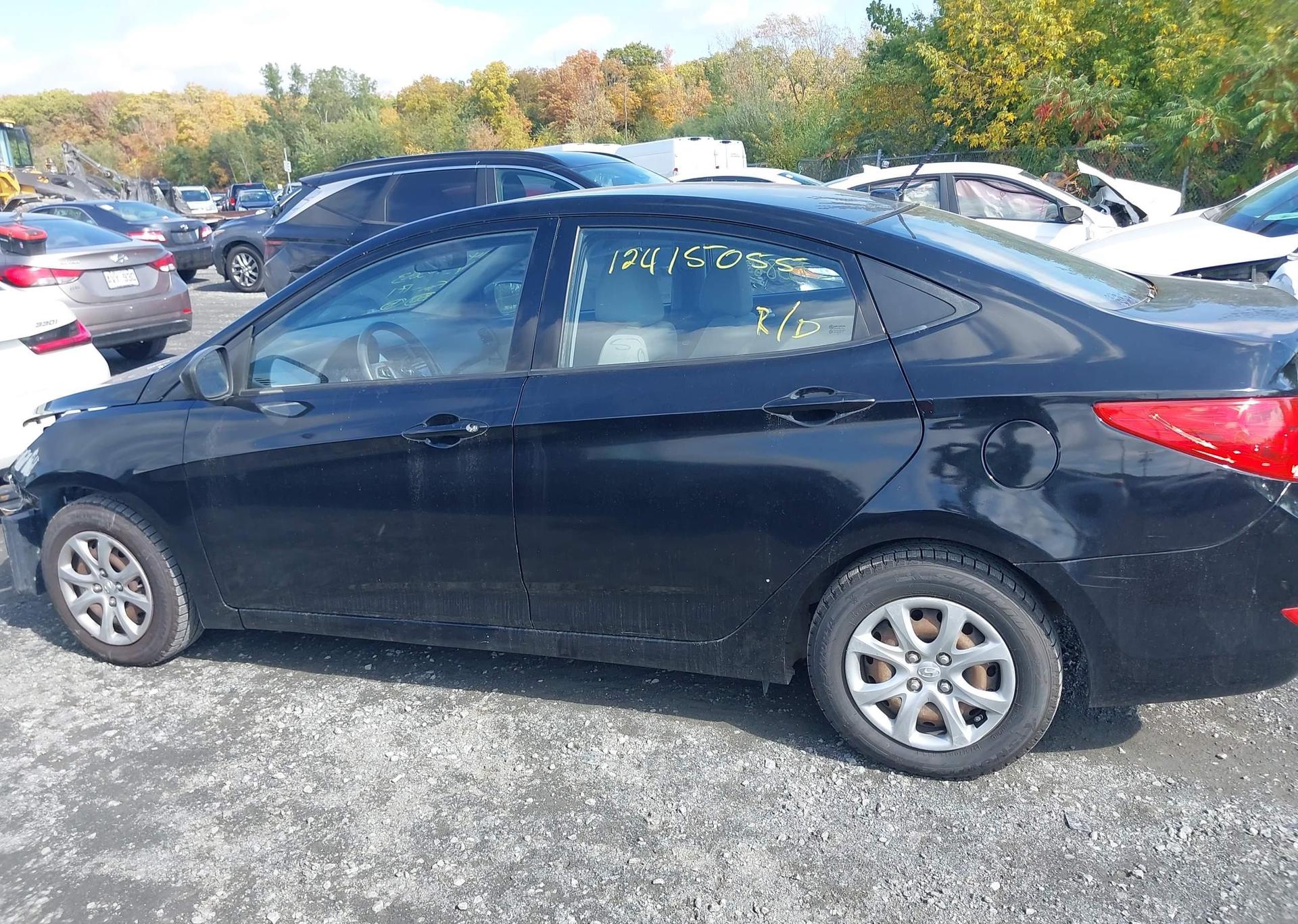 2014 HYUNDAI ACCENT