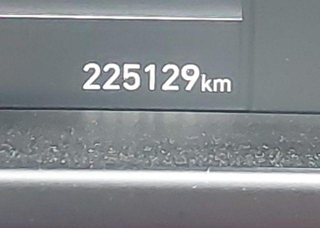 2022 HYUNDAI ELANTRA PREFERRED IVT WITH SUN AND TECH PACKAGE
