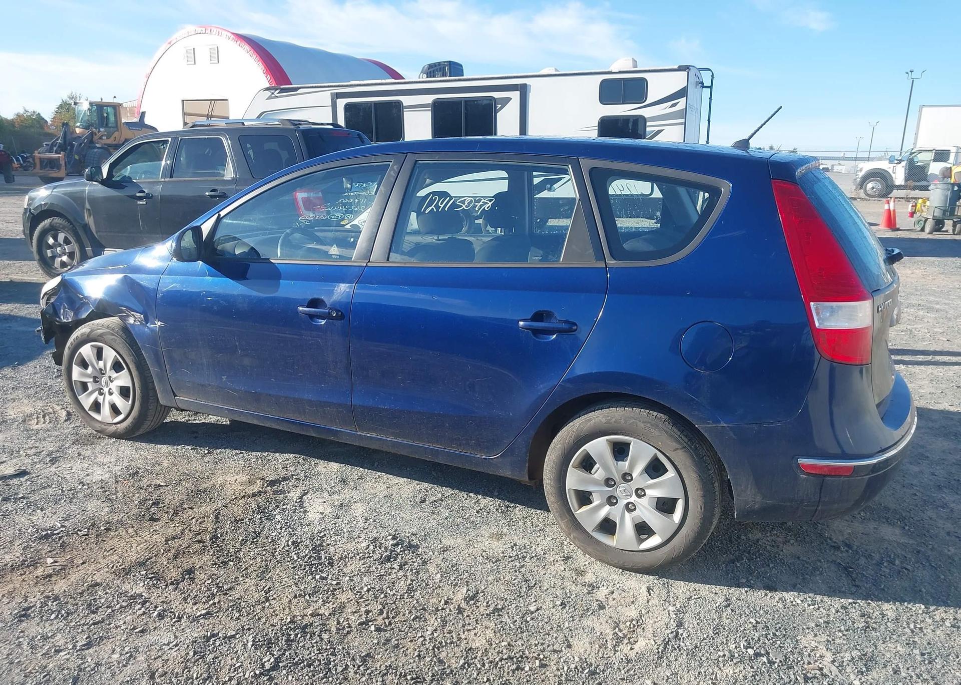 2011 HYUNDAI ELANTRA TOURING GL