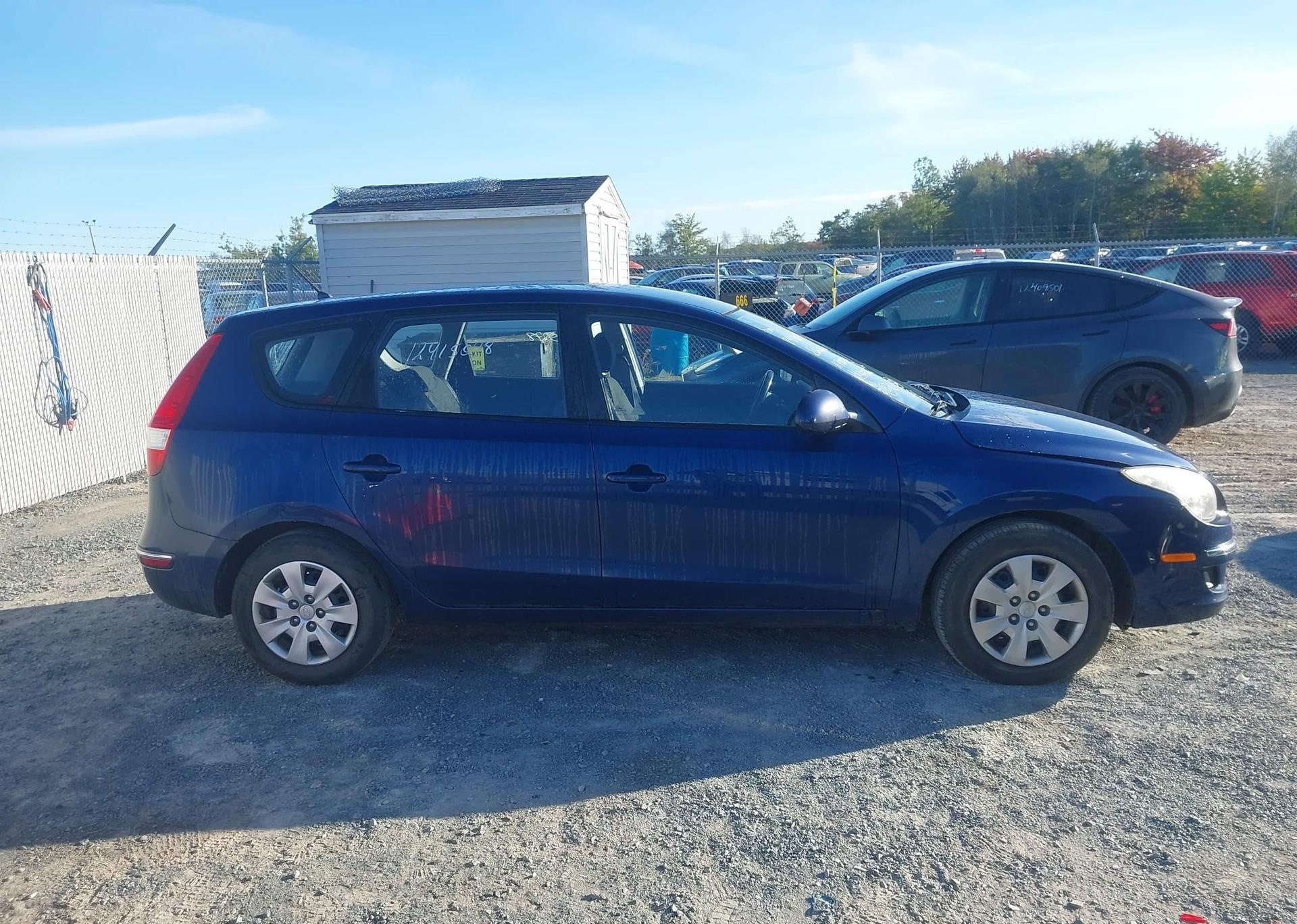 2011 HYUNDAI ELANTRA TOURING GL