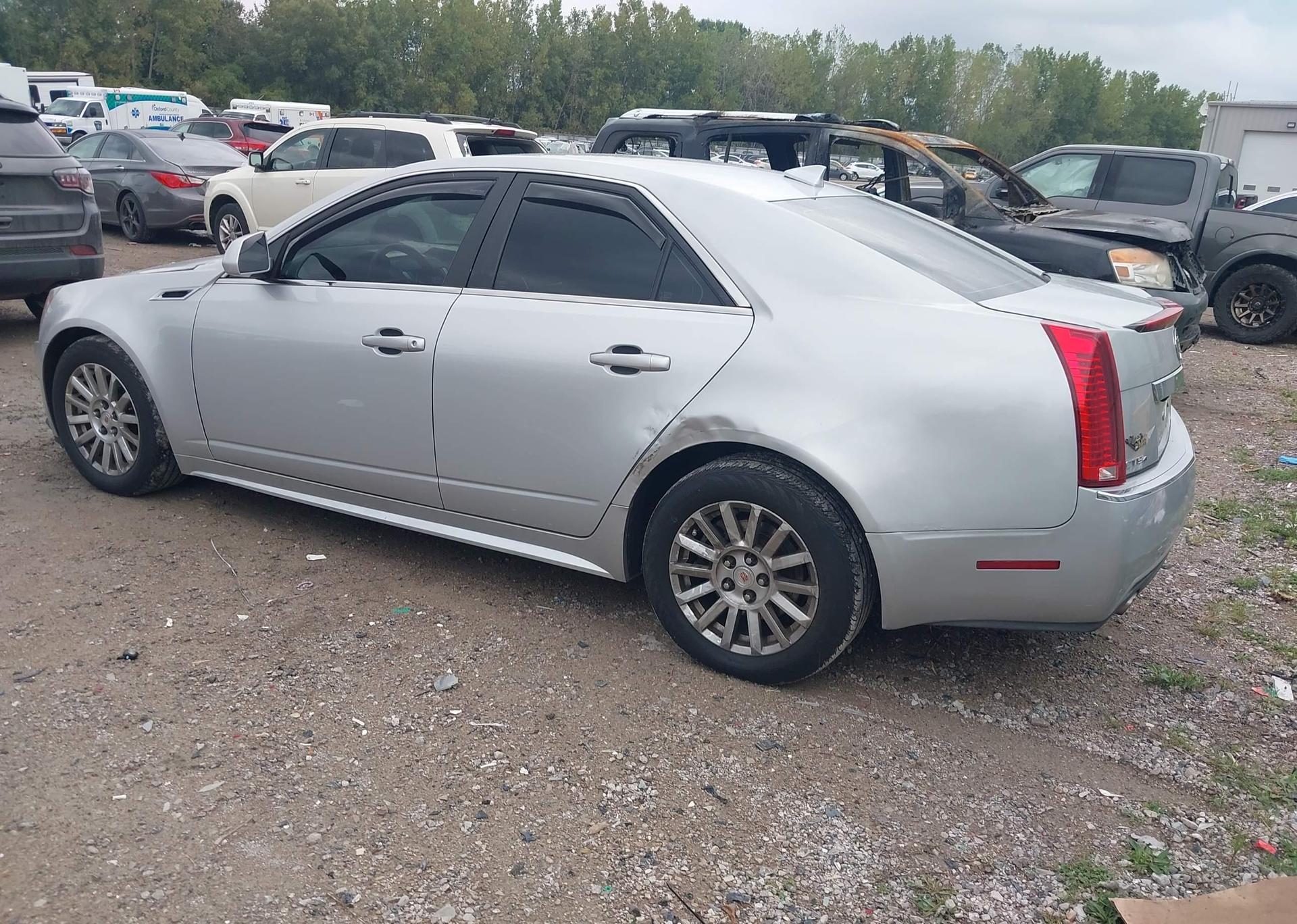 2011 CADILLAC CTS LUXURY