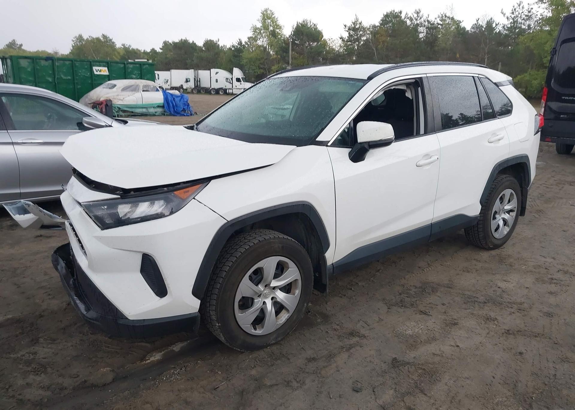 2020 TOYOTA RAV4 LE