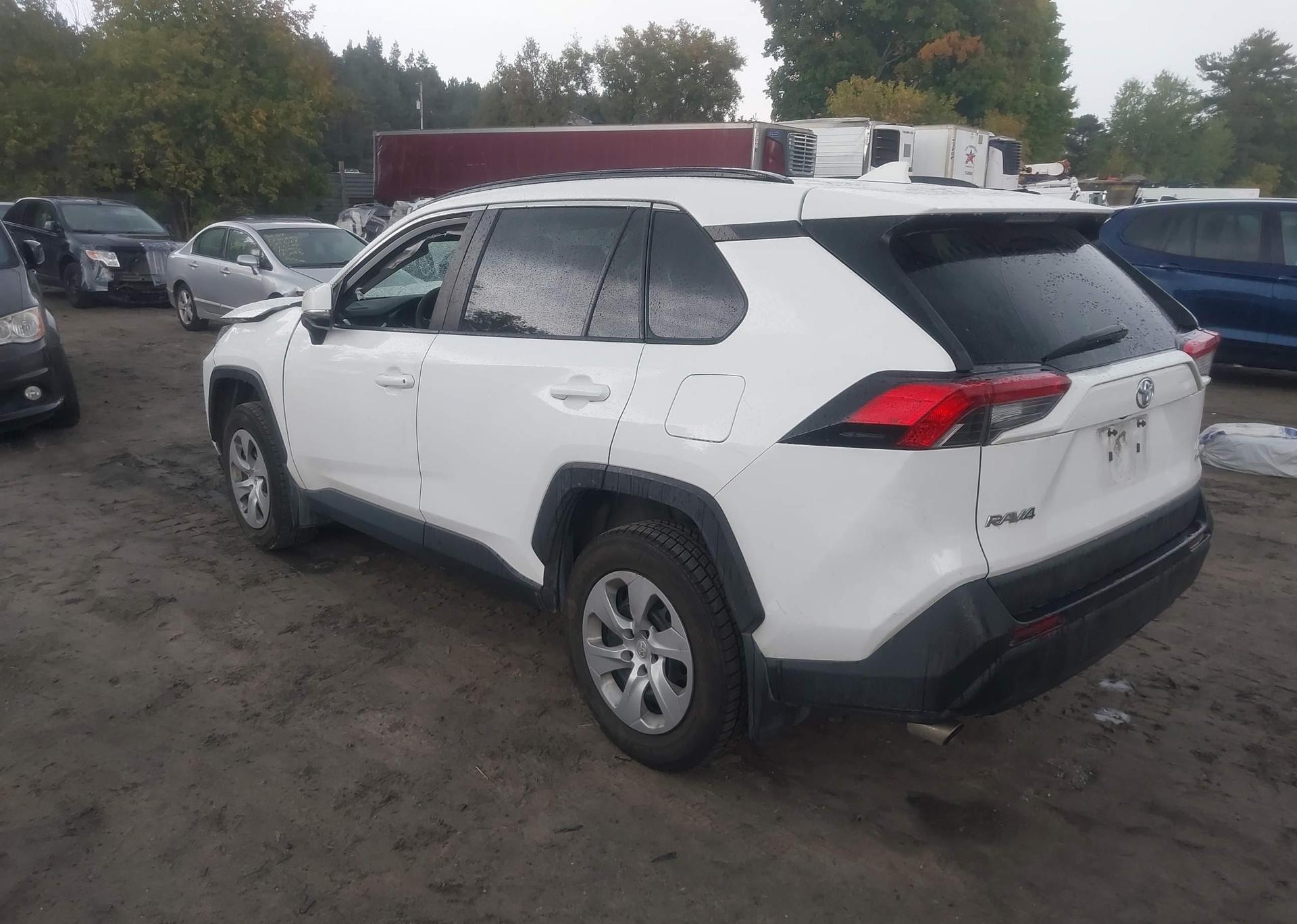 2020 TOYOTA RAV4 LE