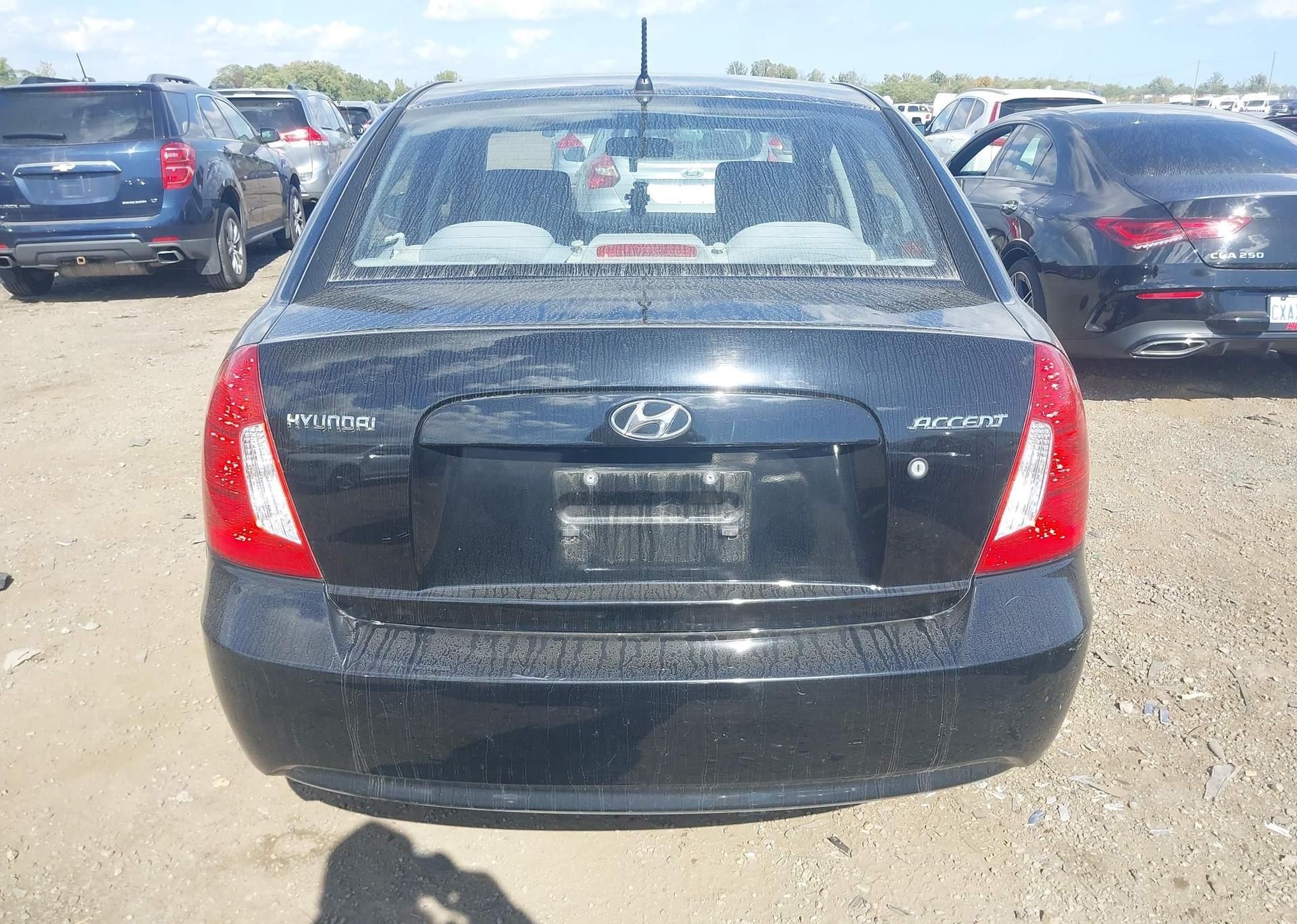 2010 HYUNDAI ACCENT GL