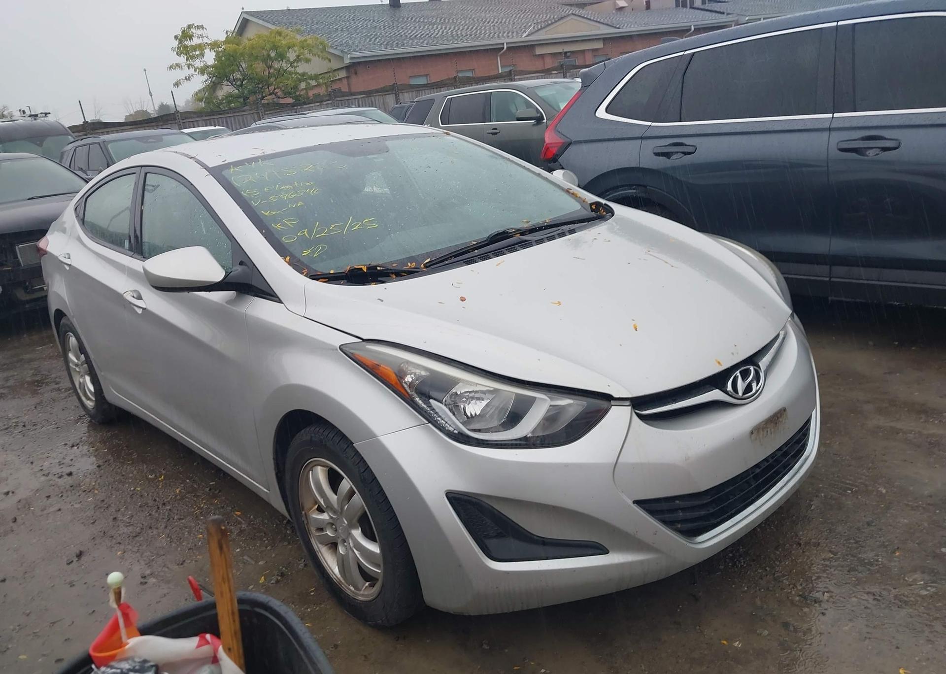 2015 HYUNDAI ELANTRA SE