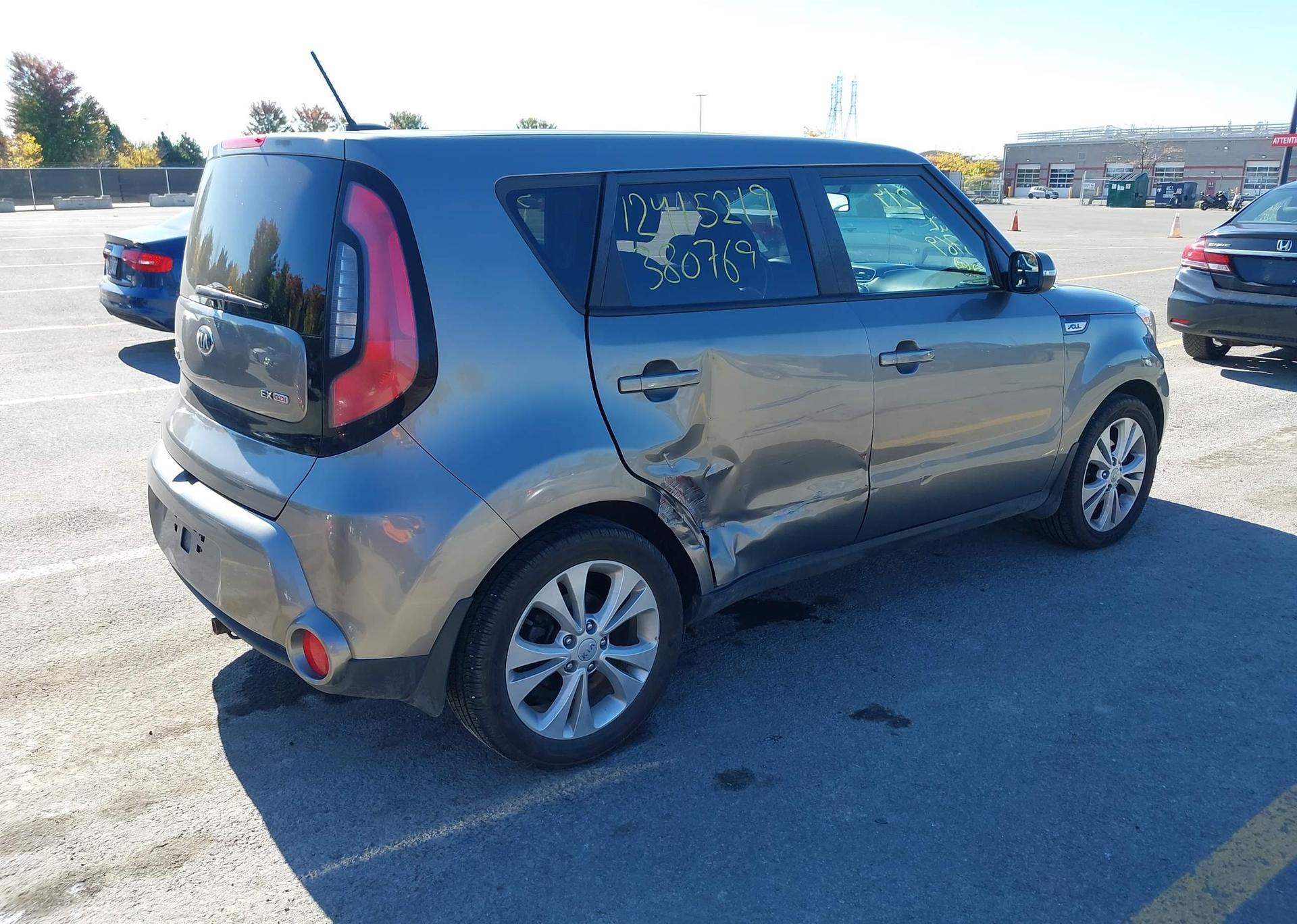2016 KIA SOUL +
