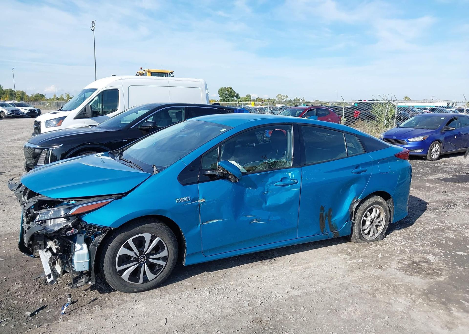 2019 TOYOTA PRIUS
