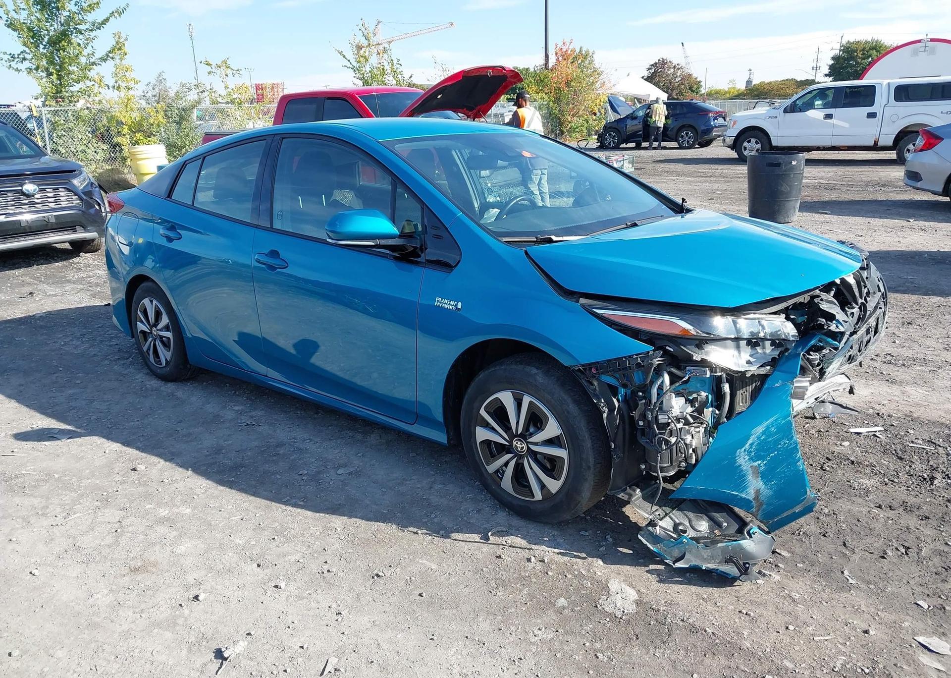 2019 TOYOTA PRIUS