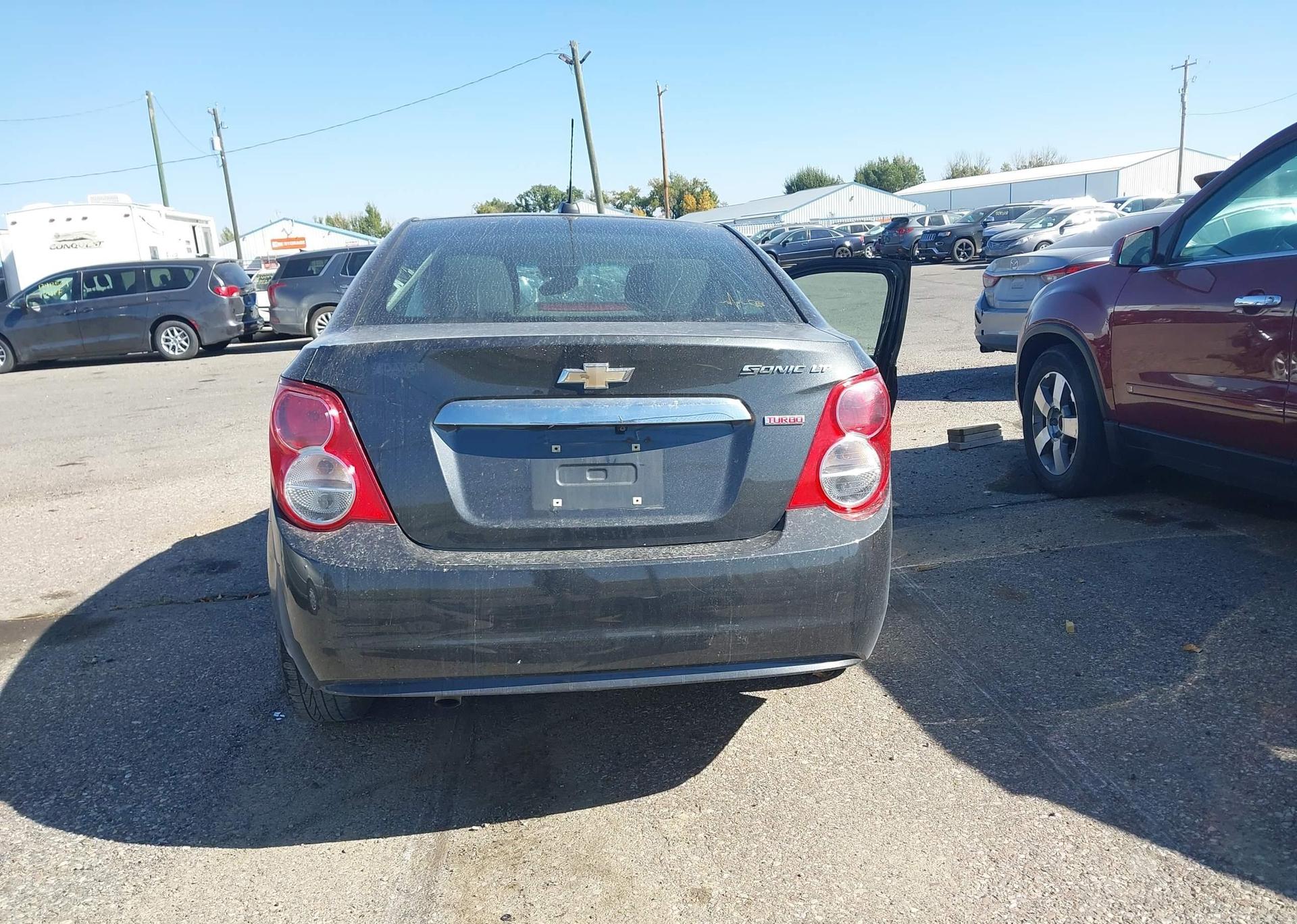2016 CHEVROLET SONIC LT AUTO