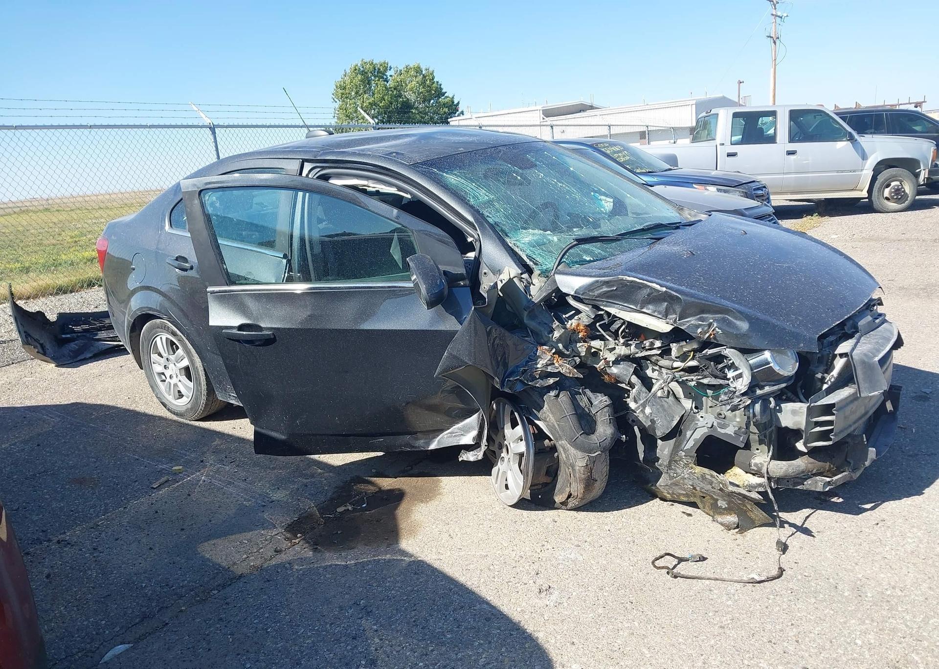 2016 CHEVROLET SONIC LT AUTO