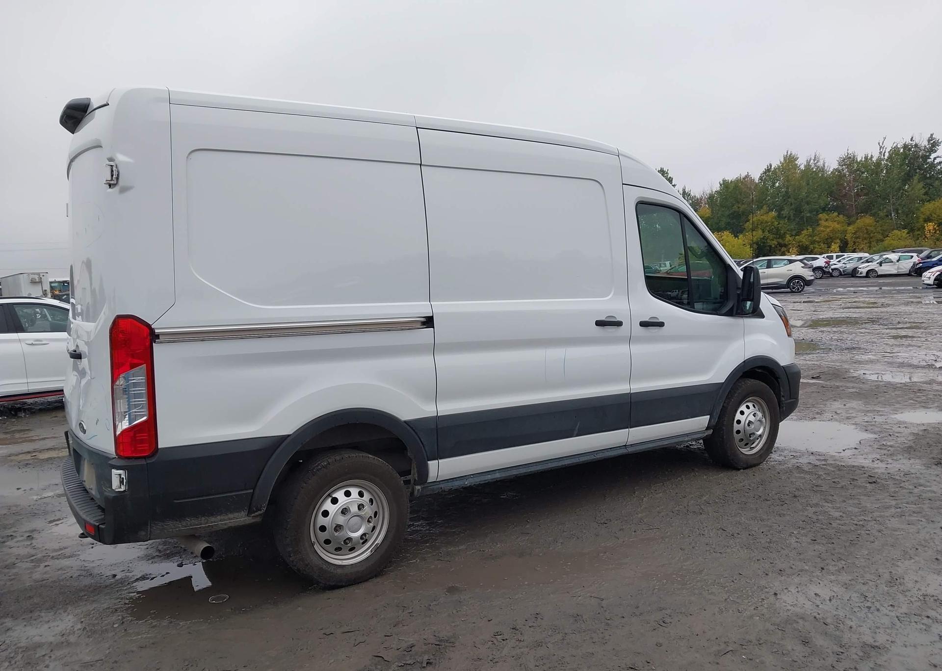 2023 FORD transit t-250