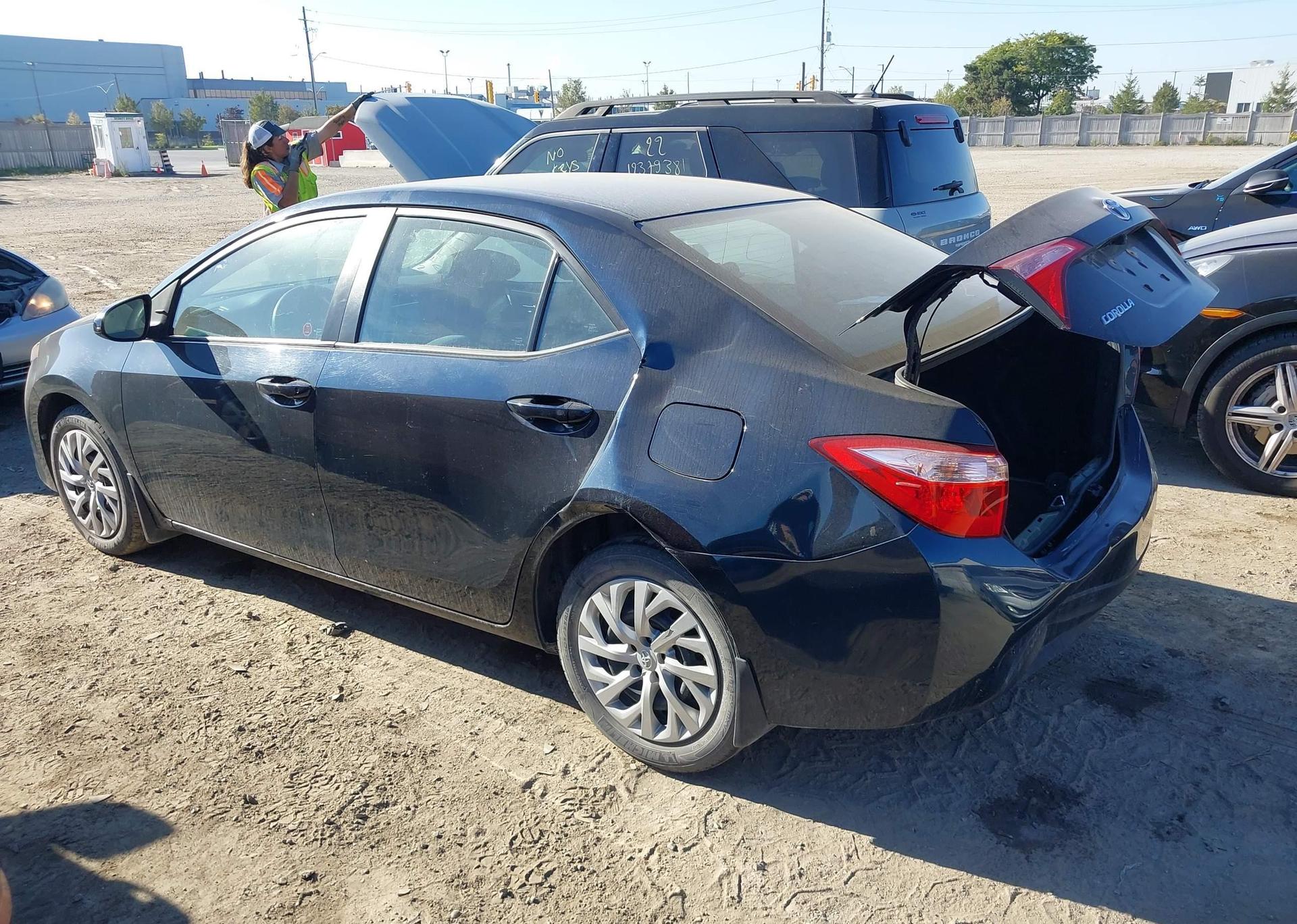2018 TOYOTA COROLLA LE
