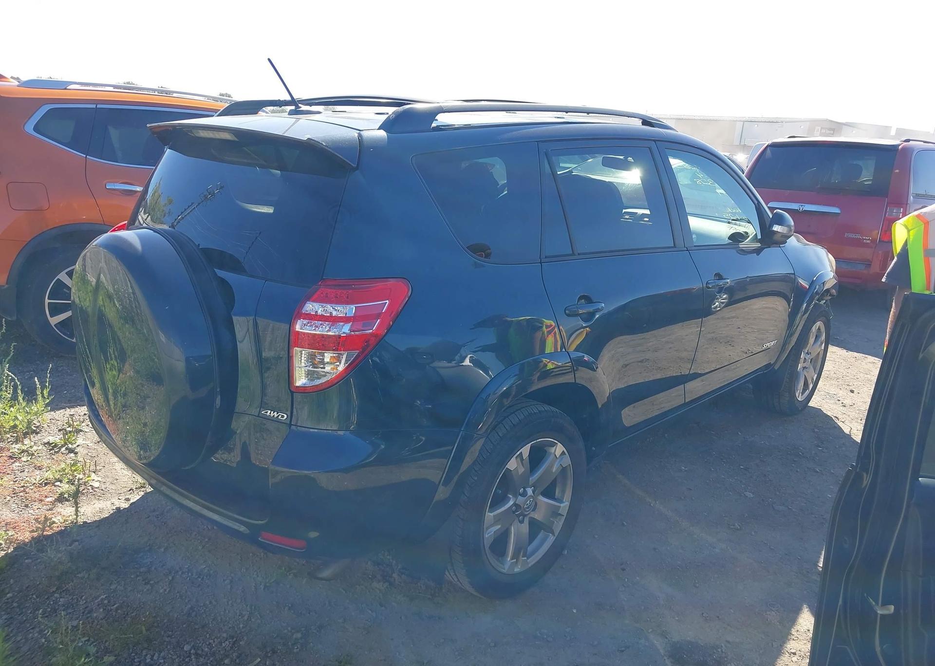 2011 TOYOTA RAV4