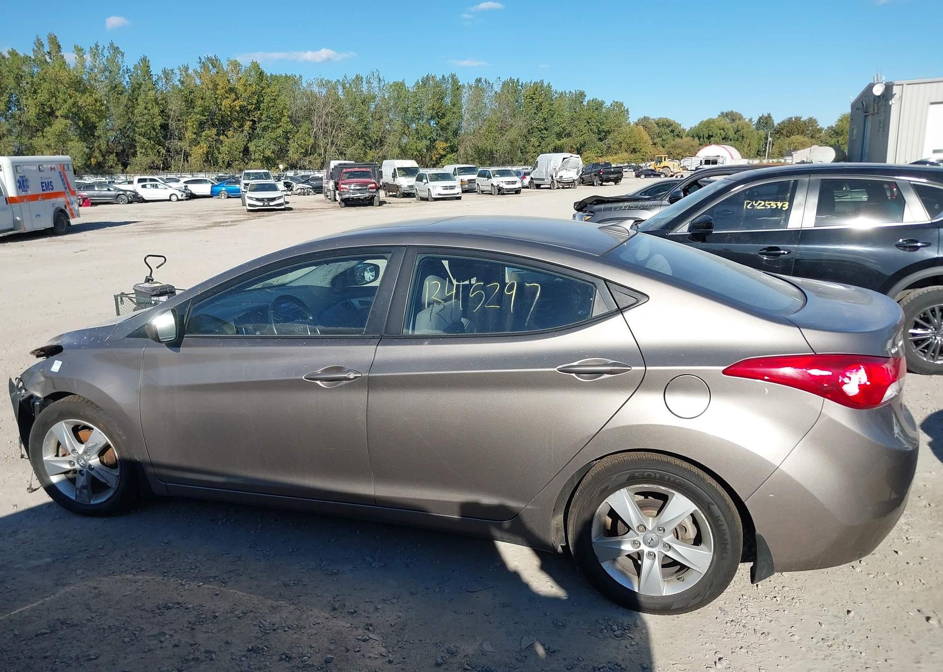 2013 HYUNDAI ELANTRA GLS