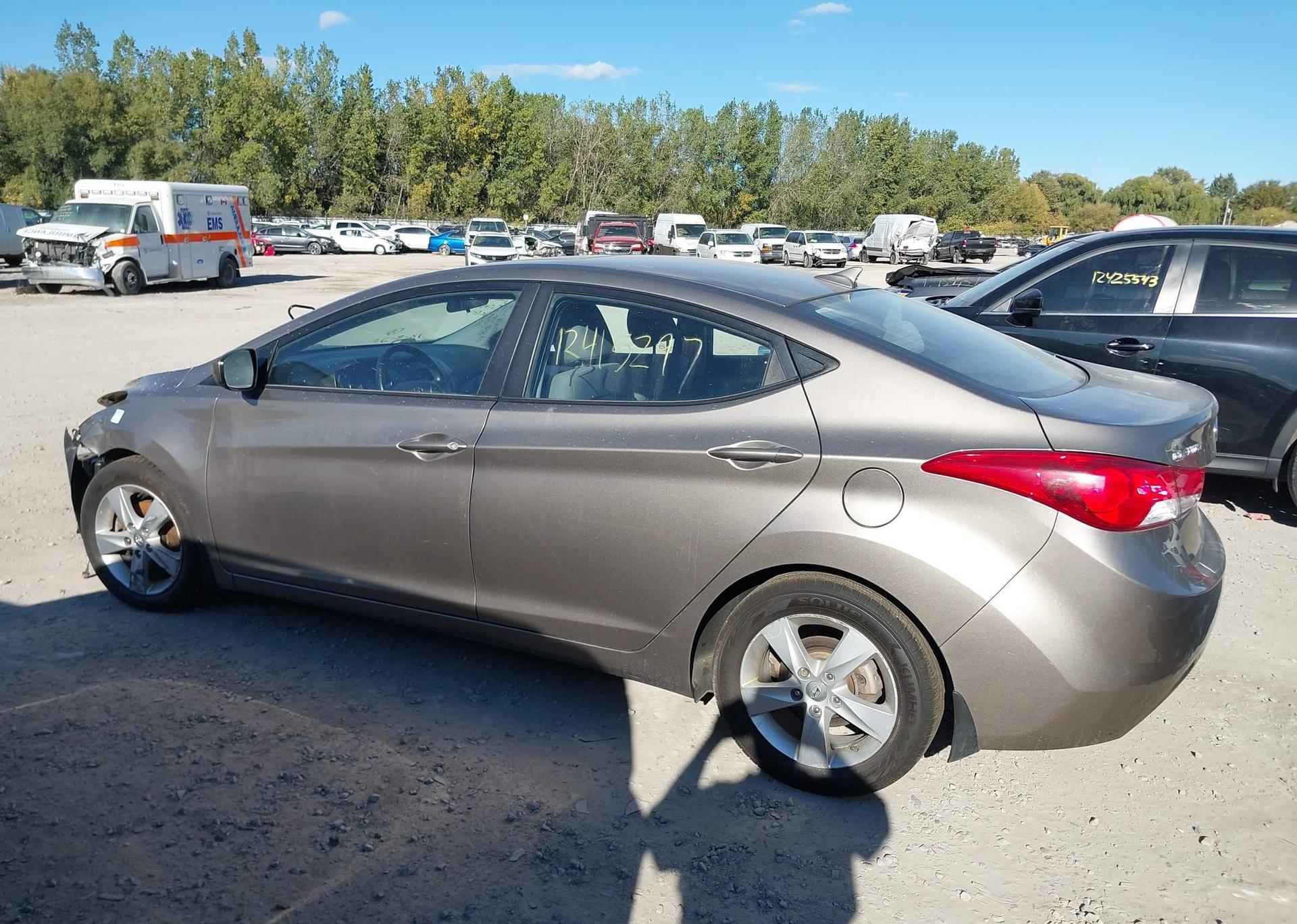 2013 HYUNDAI ELANTRA GLS