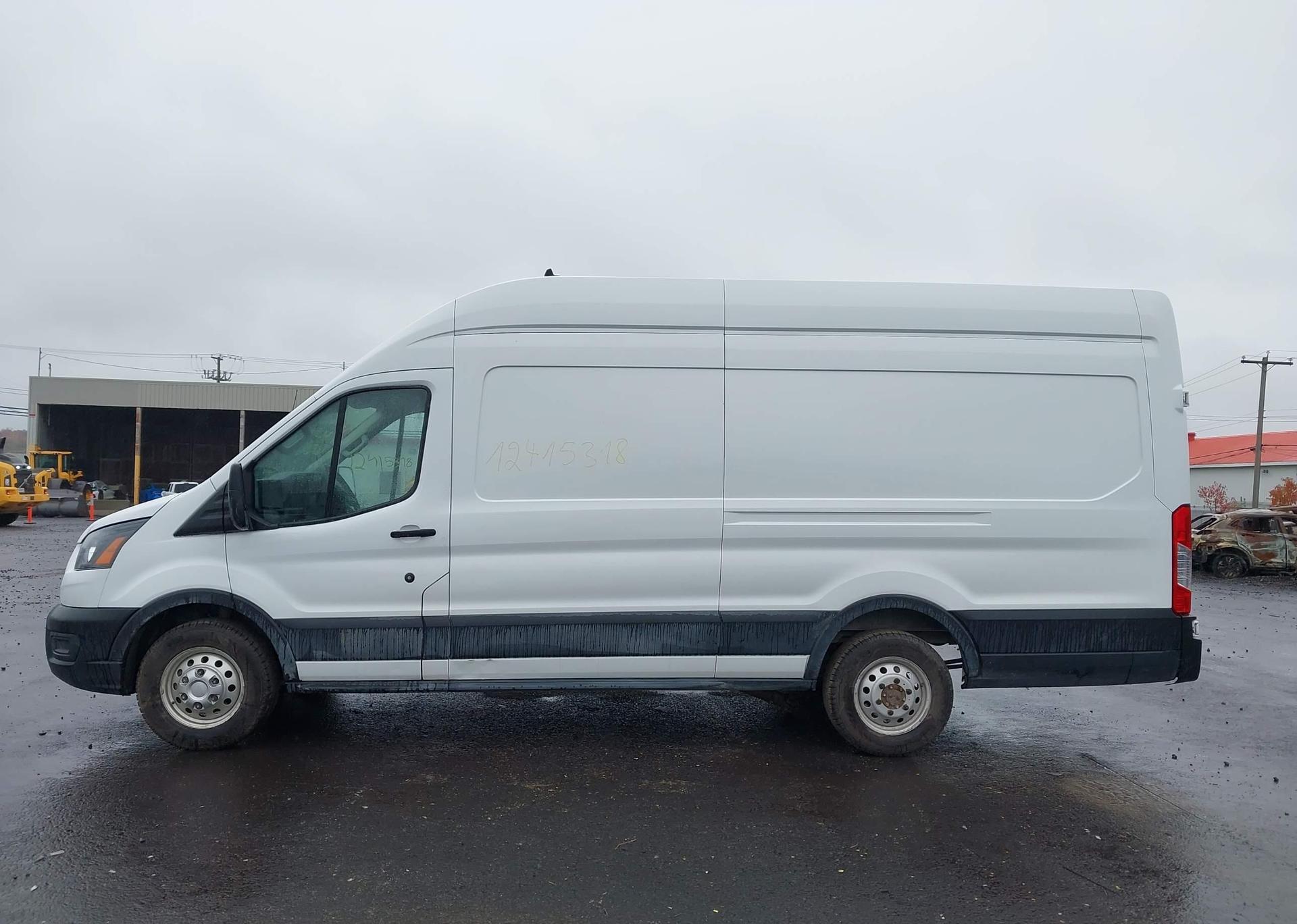 2023 FORD transit t-250