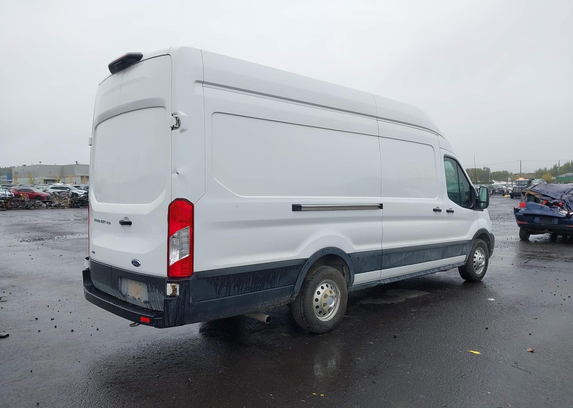 2023 FORD transit t-250