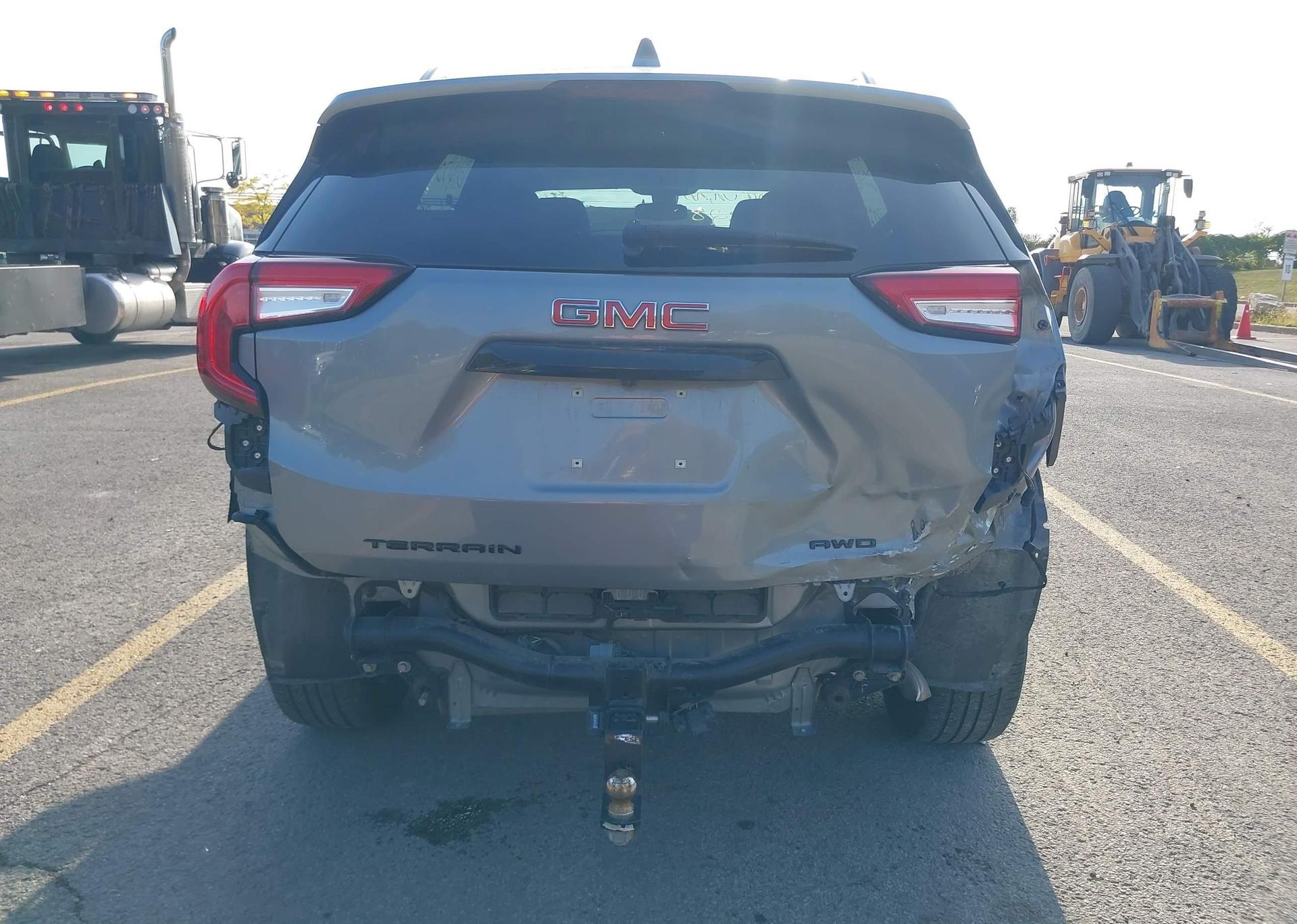 2023 GMC TERRAIN SLE