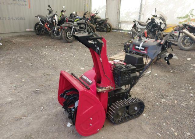 1900 HONDA snowblower