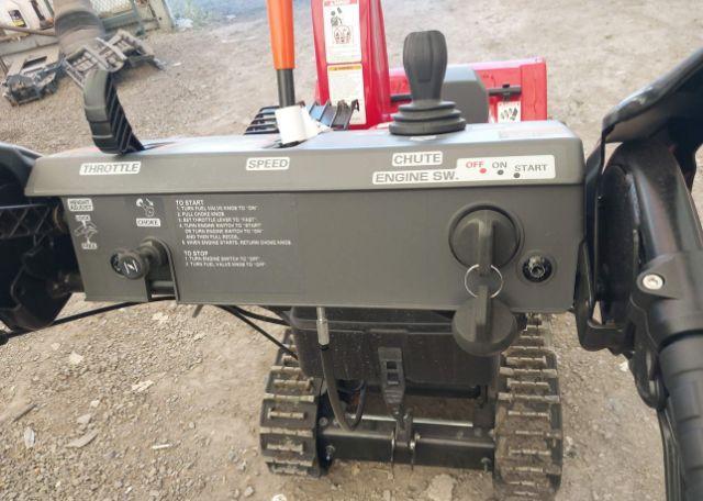 1900 HONDA snowblower