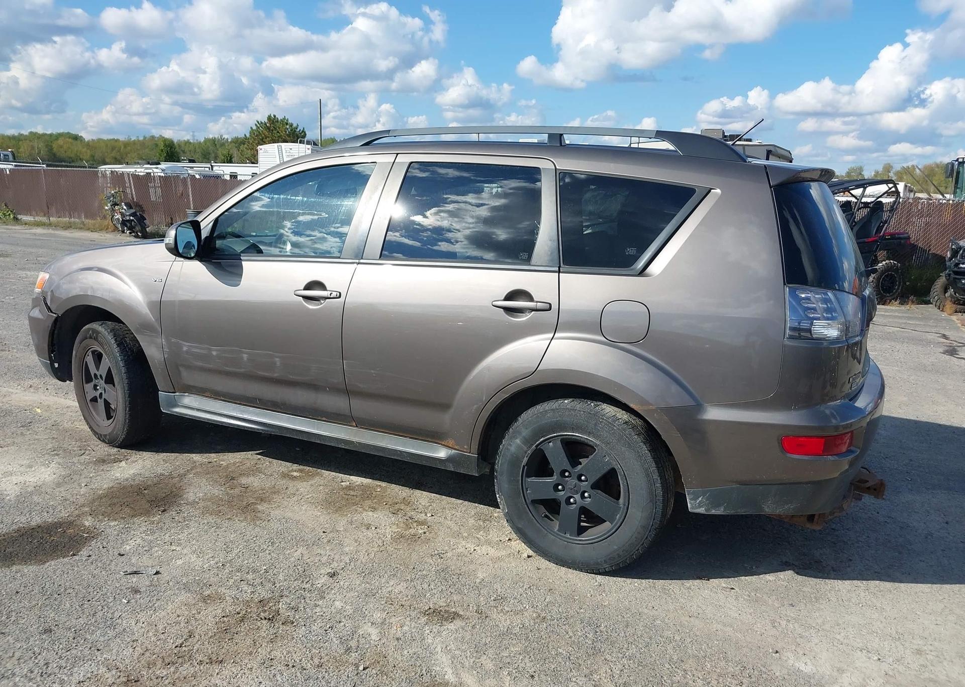 2012 MITSUBISHI outlander