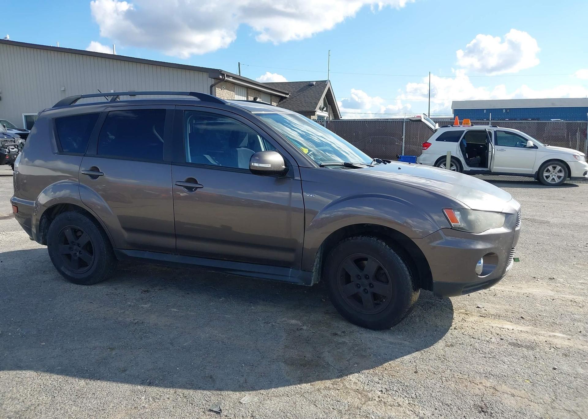 2012 MITSUBISHI outlander