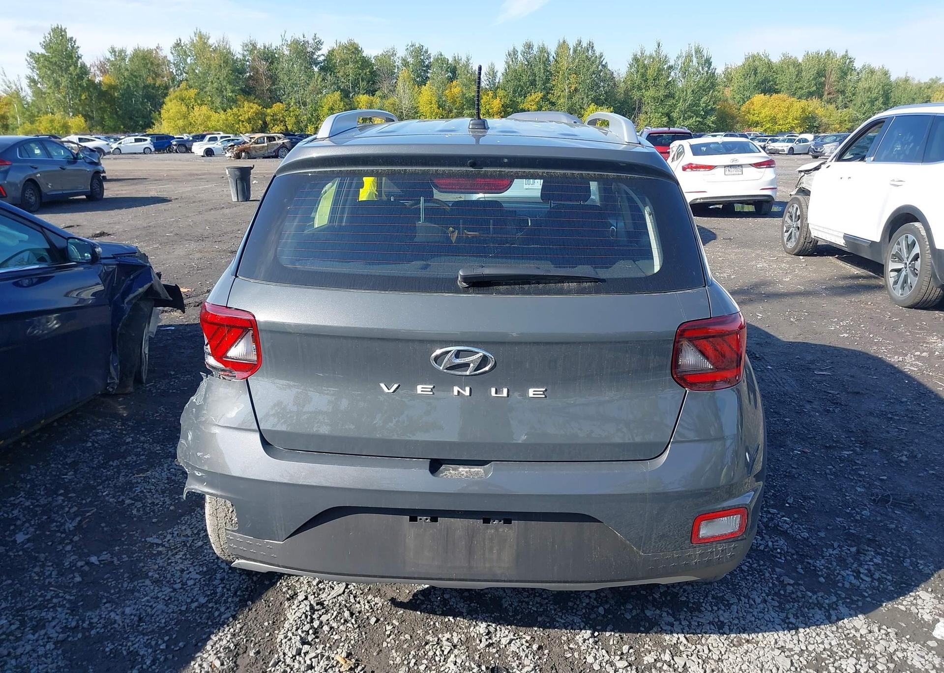 2025 HYUNDAI VENUE SEL