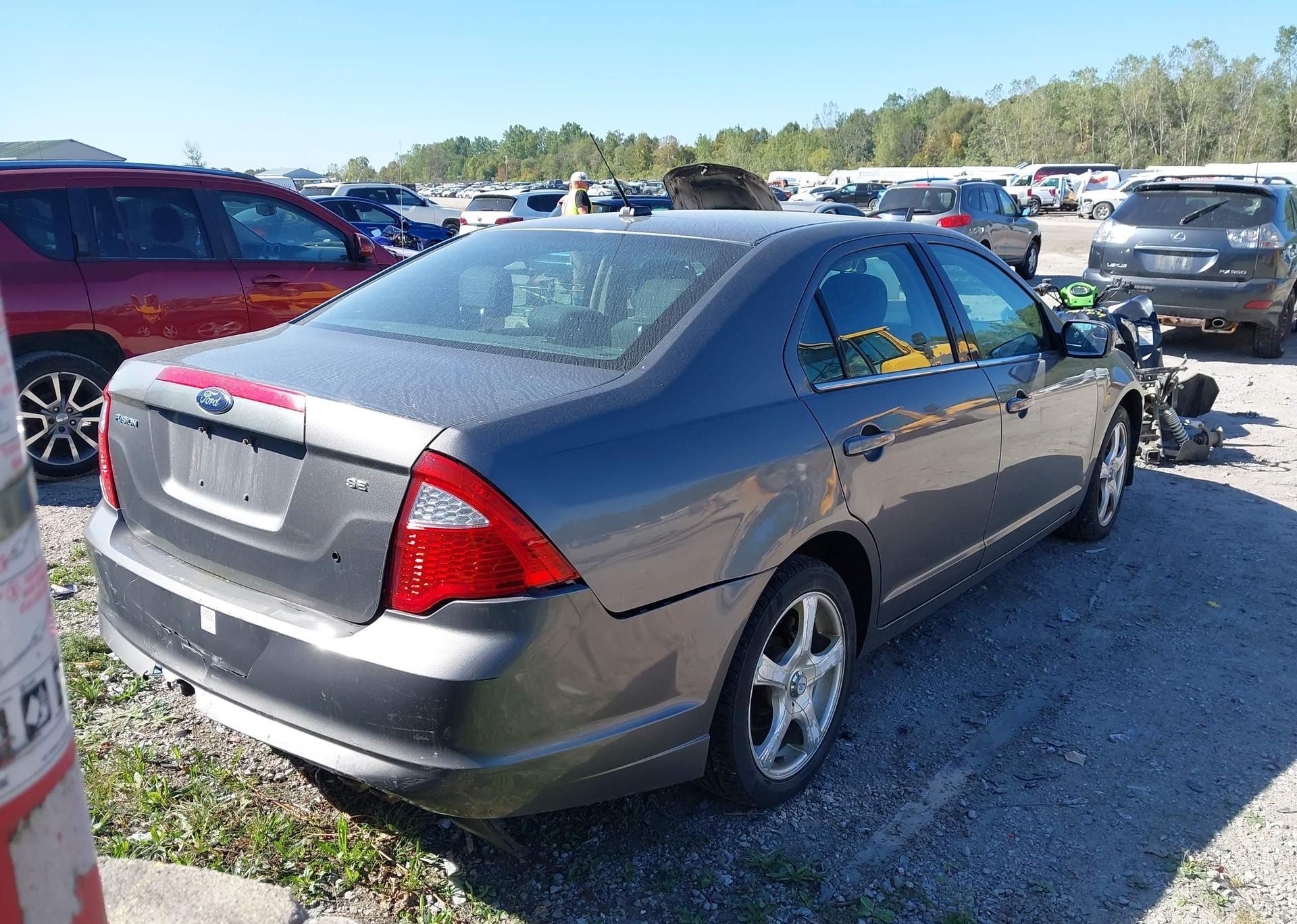 2012 FORD FUSION SE