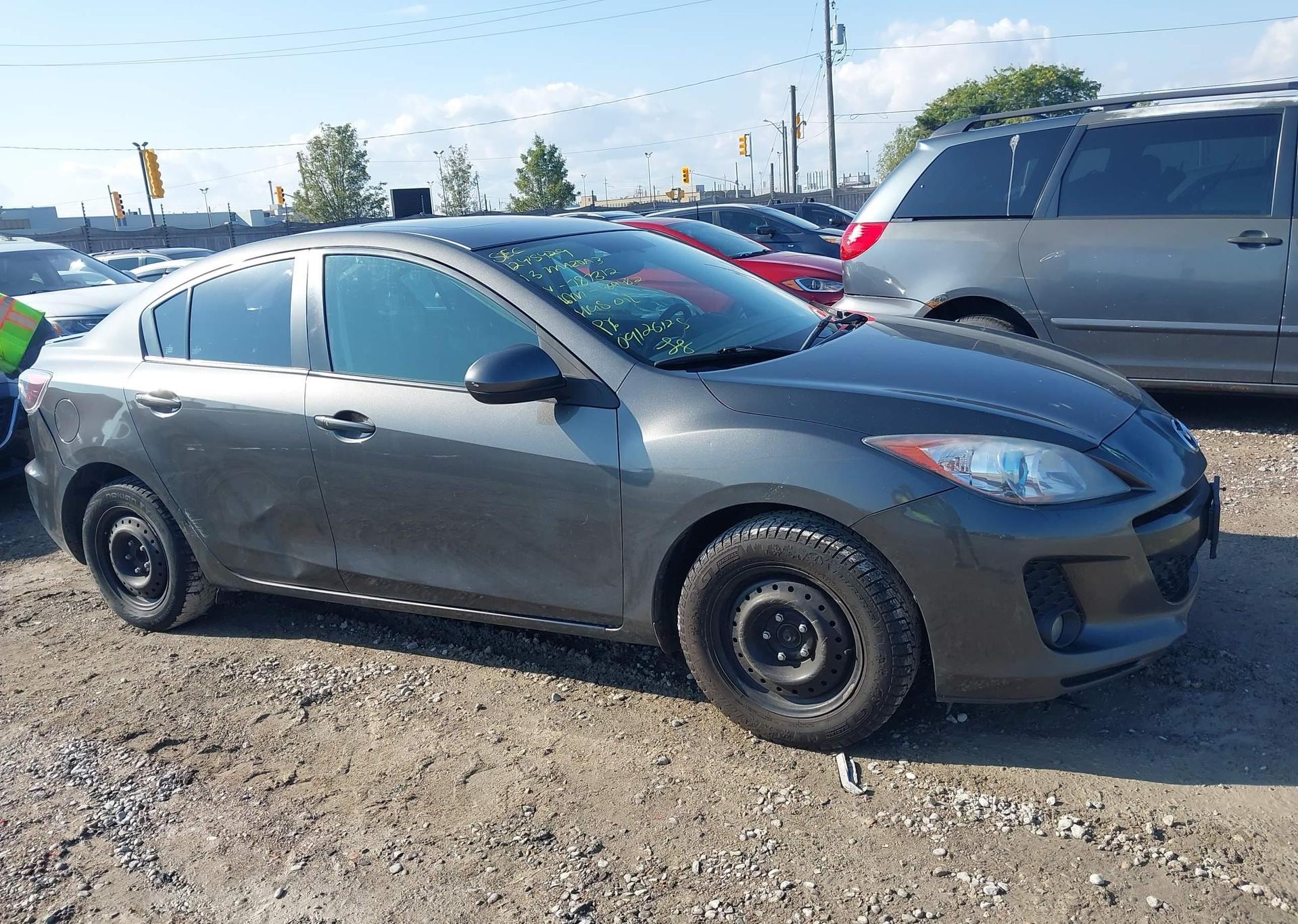 2013 MAZDA MAZDA3 GS-SKY