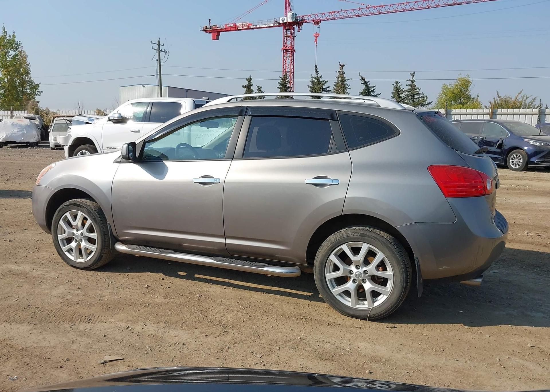 2010 NISSAN ROGUE S