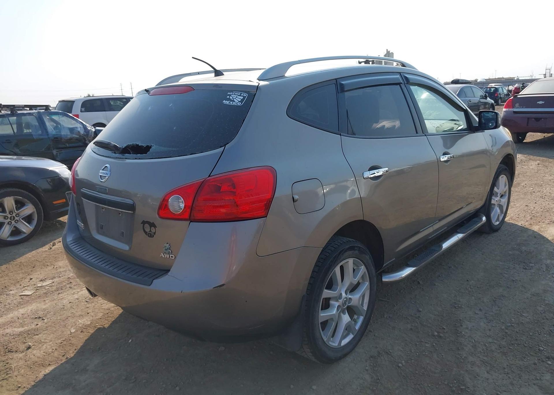 2010 NISSAN ROGUE S