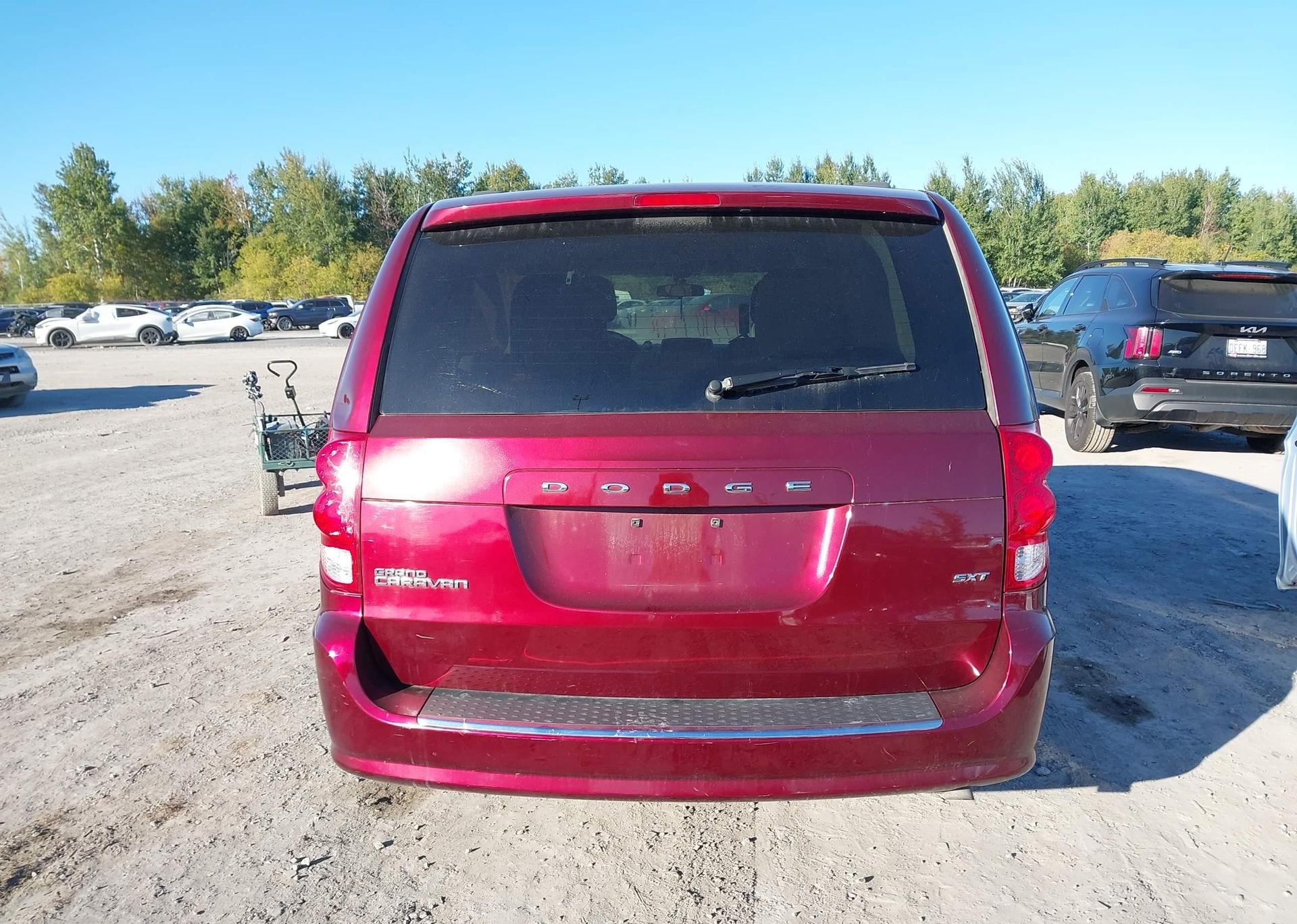 2017 DODGE GRAND CARAVAN SE