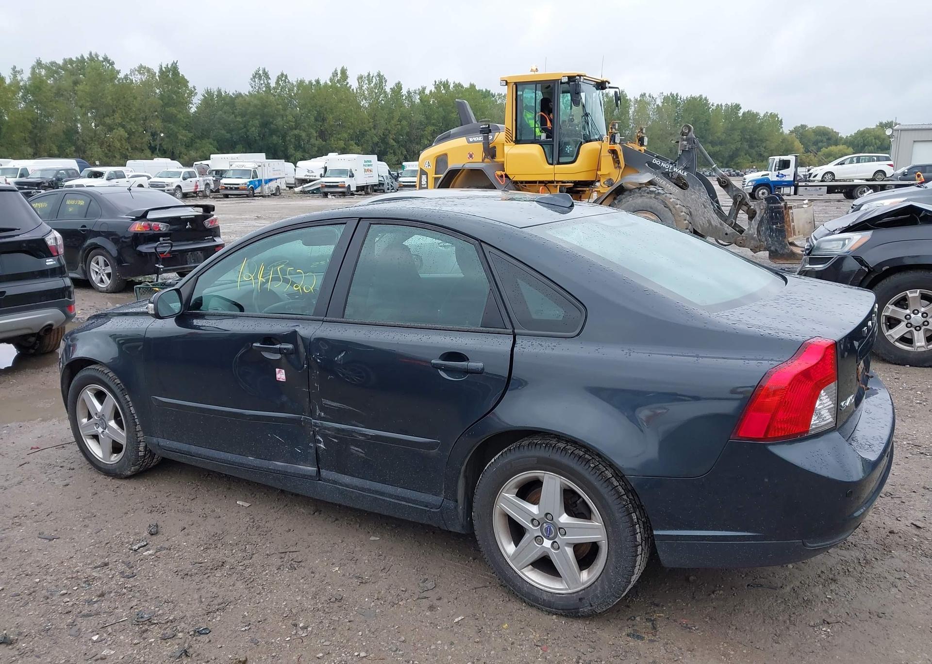 2010 VOLVO S40 2.4I