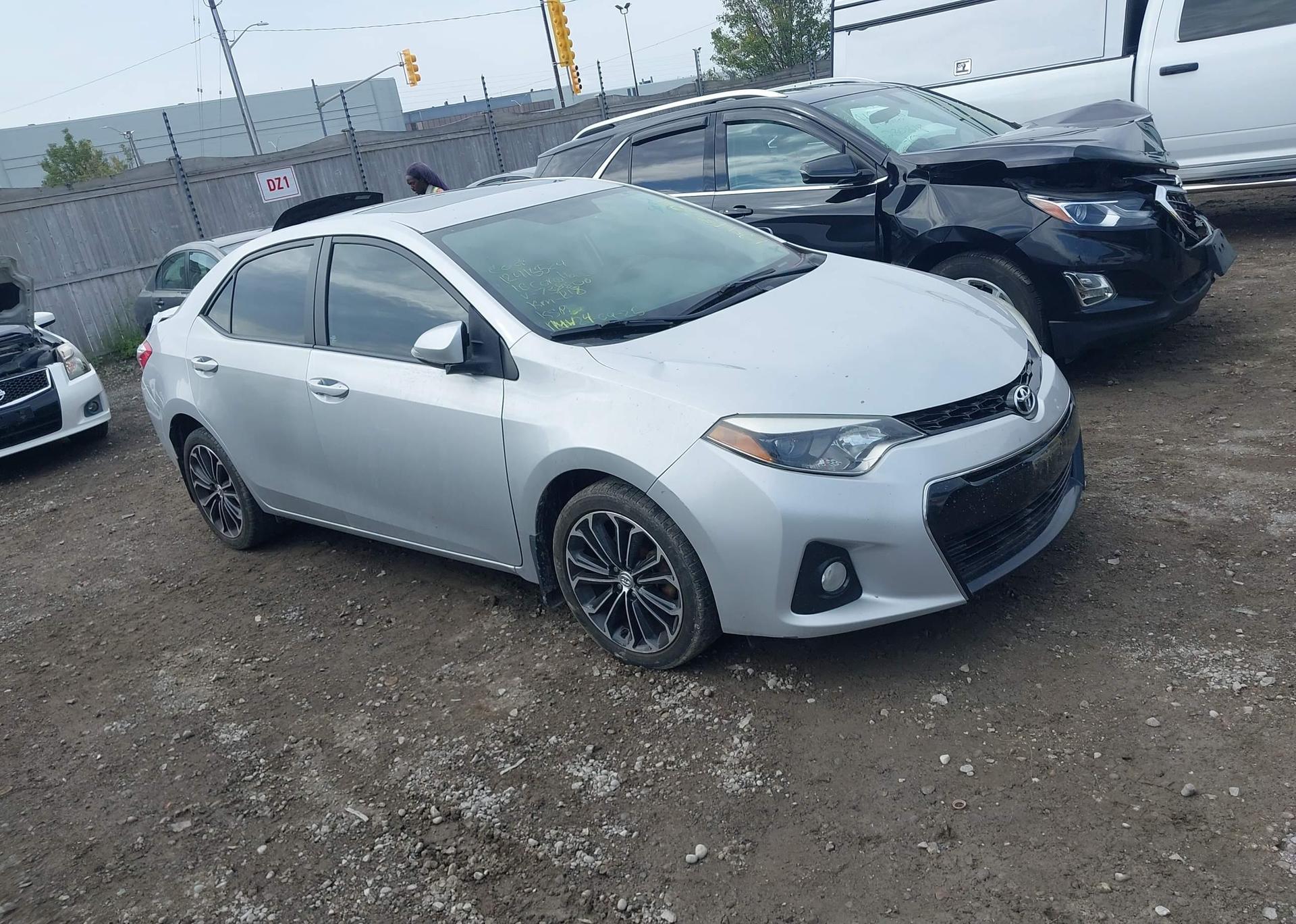 2016 TOYOTA COROLLA S