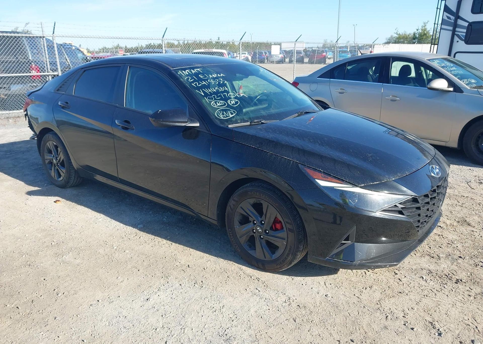2021 HYUNDAI ELANTRA PREFERRED IVT WITH SUN AND TECH PACKAGE