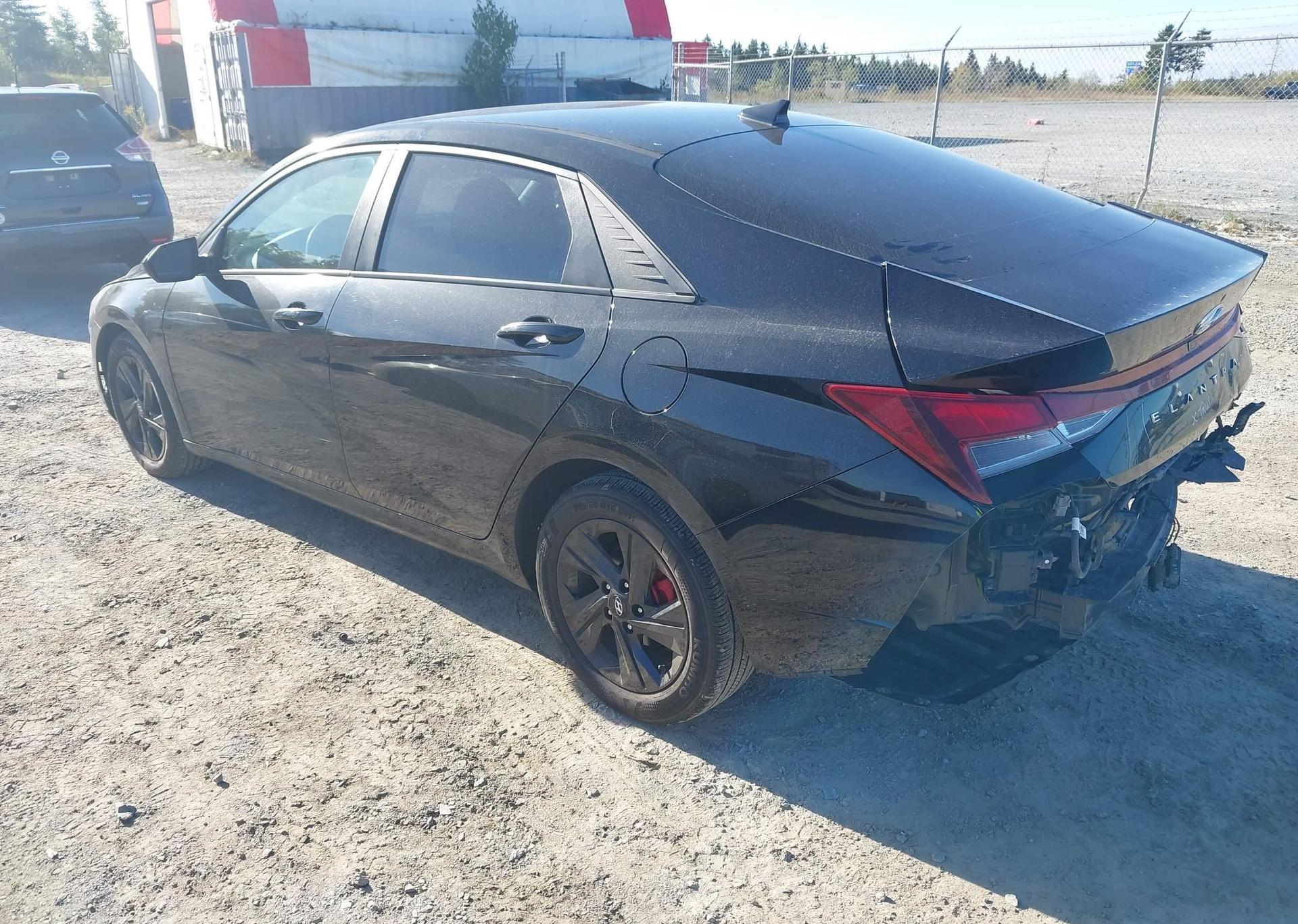2021 HYUNDAI ELANTRA PREFERRED IVT WITH SUN AND TECH PACKAGE